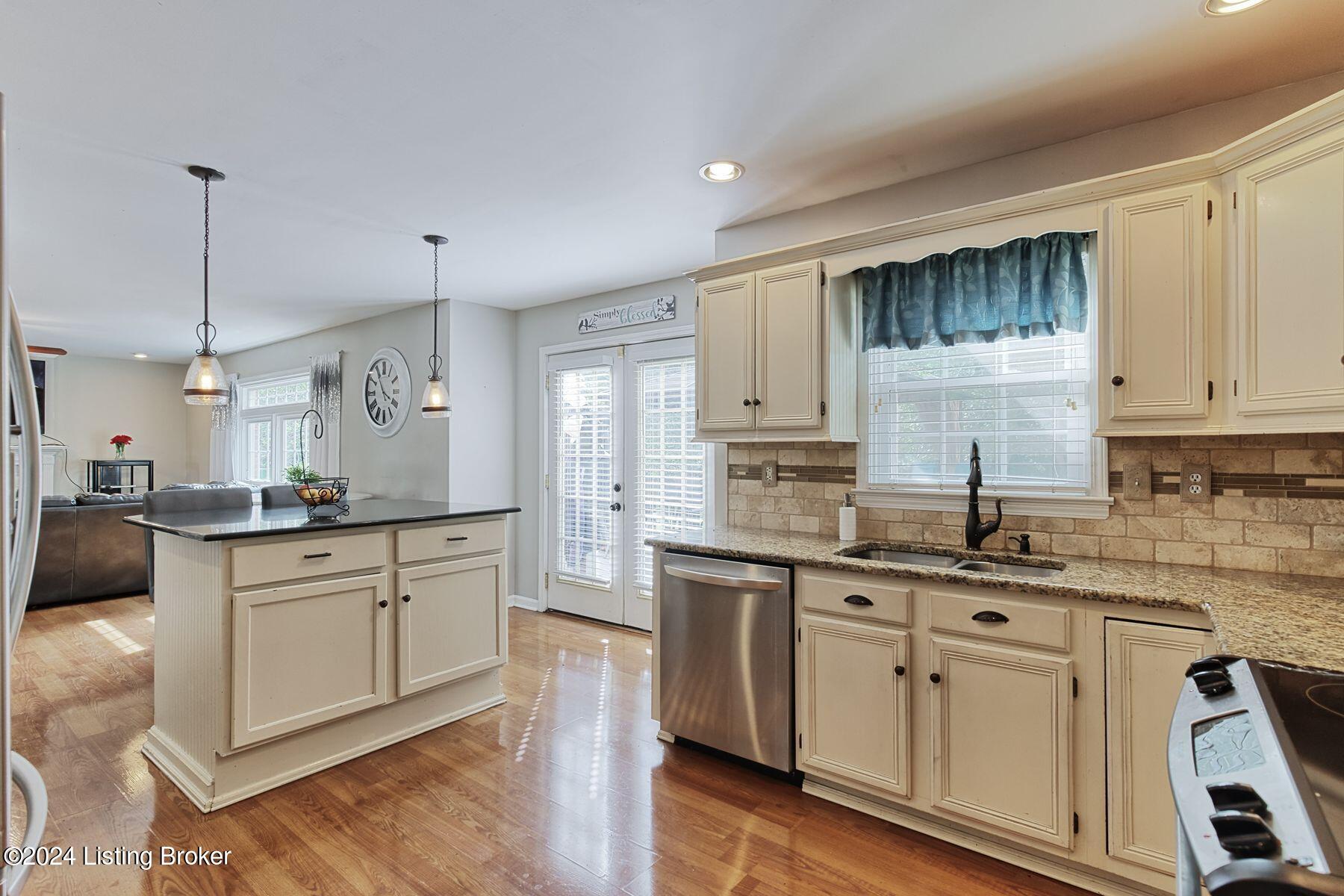 4010 Hurstbourne Woods Dr