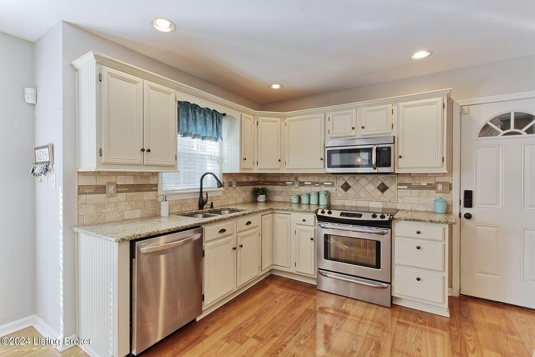 4010 Hurstbourne Woods Dr