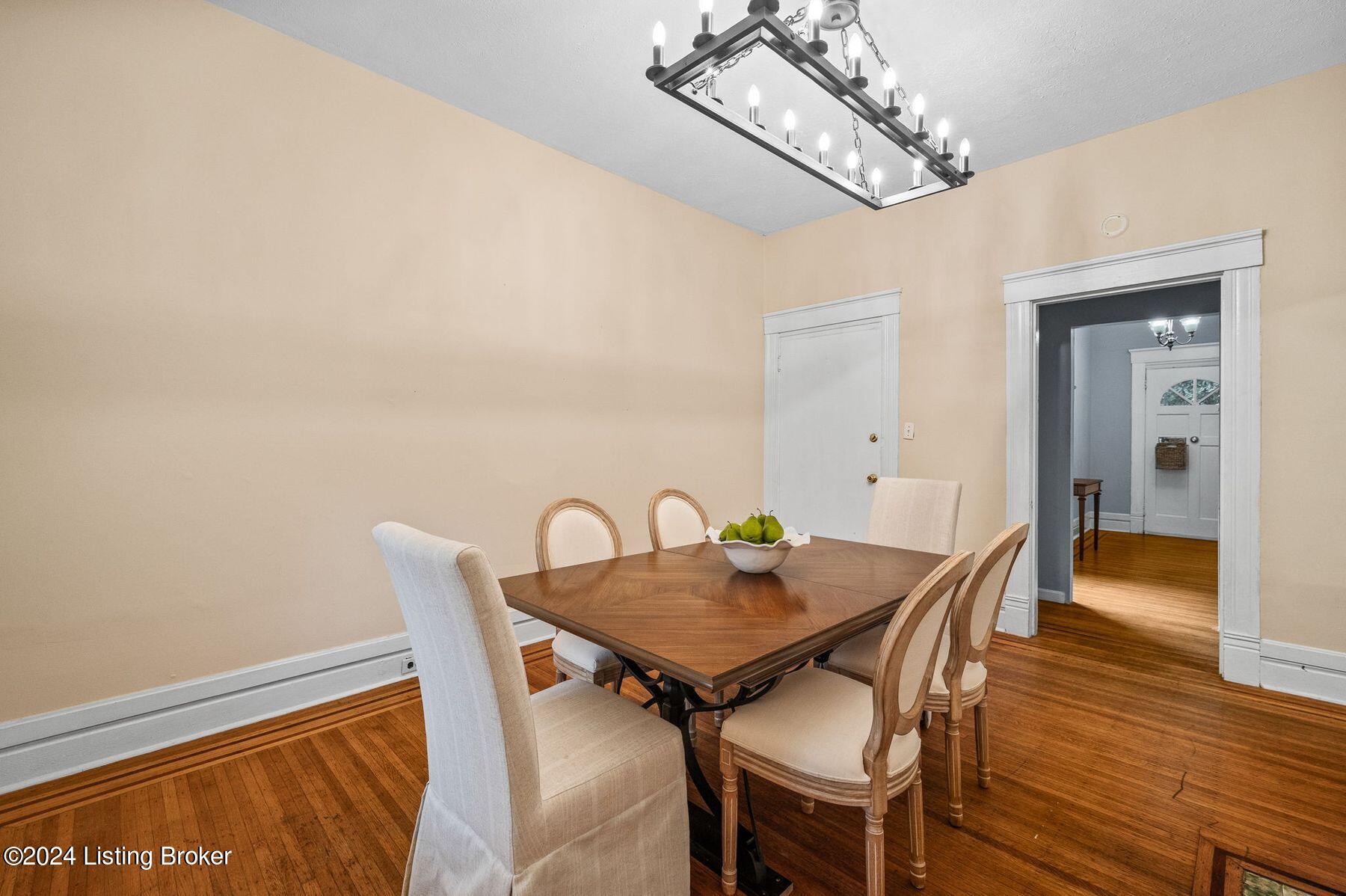 1302 Hepburn Ave