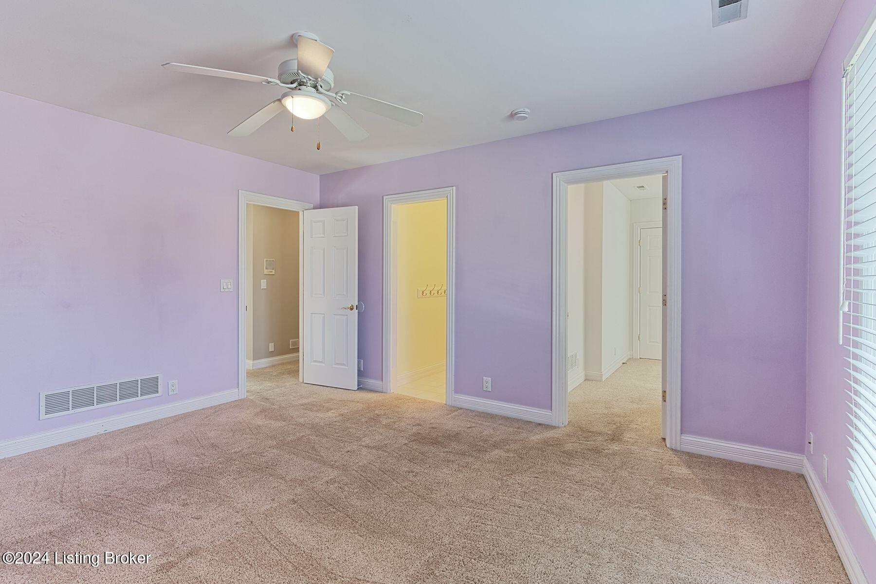 12811 Deercross Dr