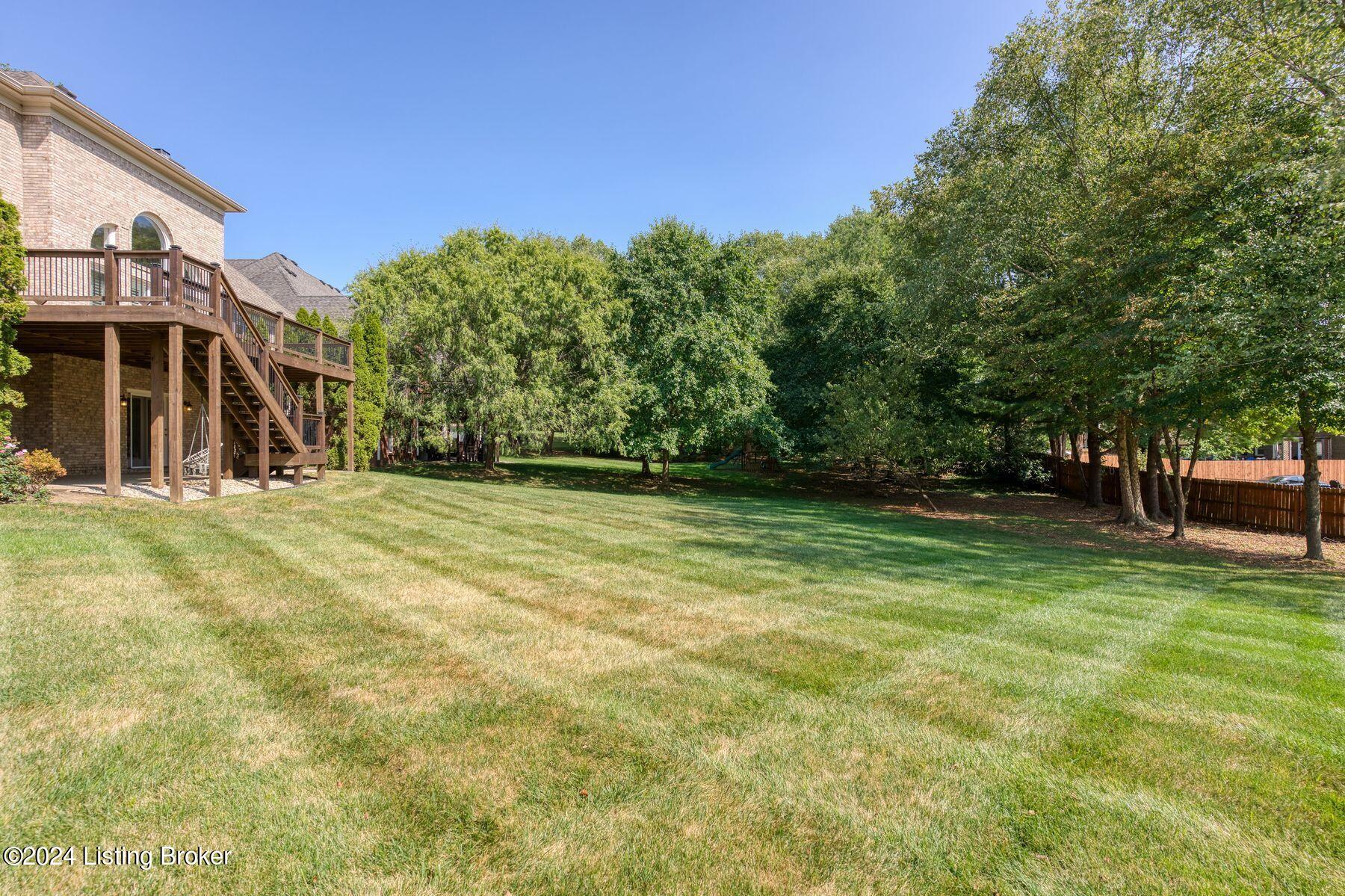 12811 Deercross Dr