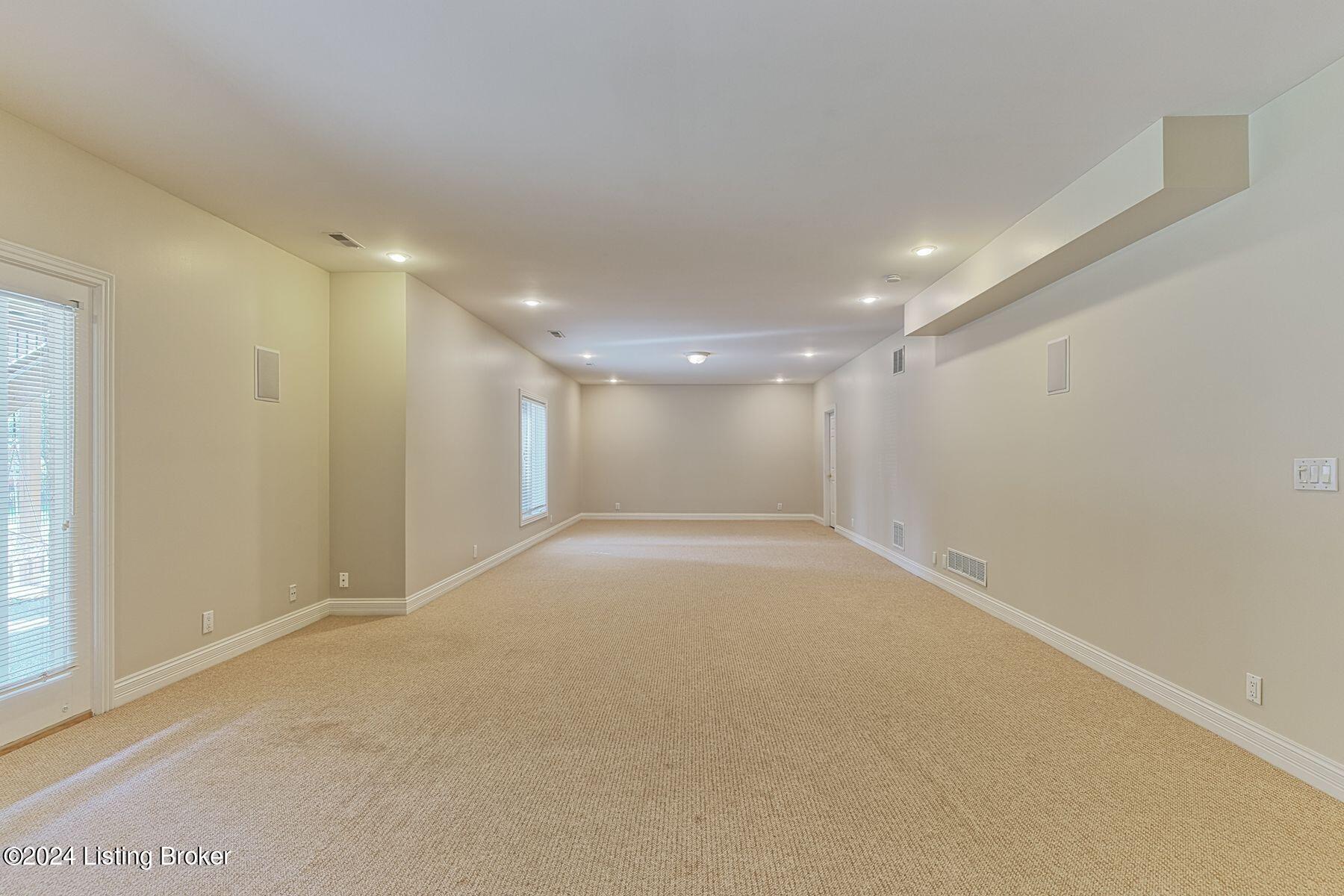 12811 Deercross Dr