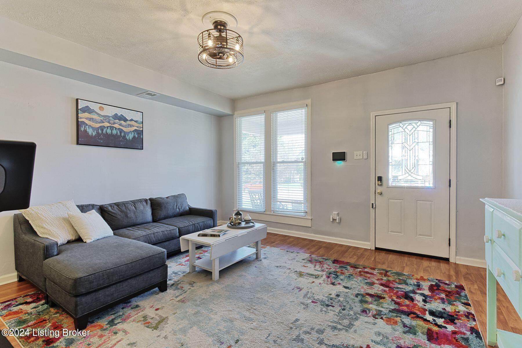 1048 Samuel St