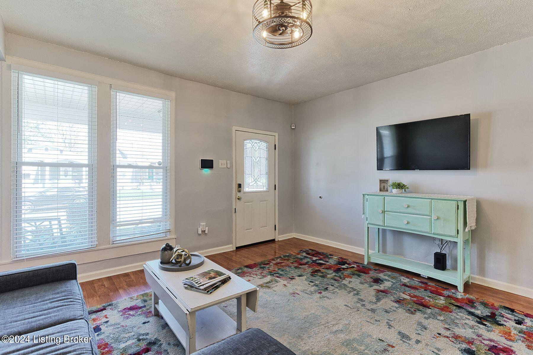 1048 Samuel St