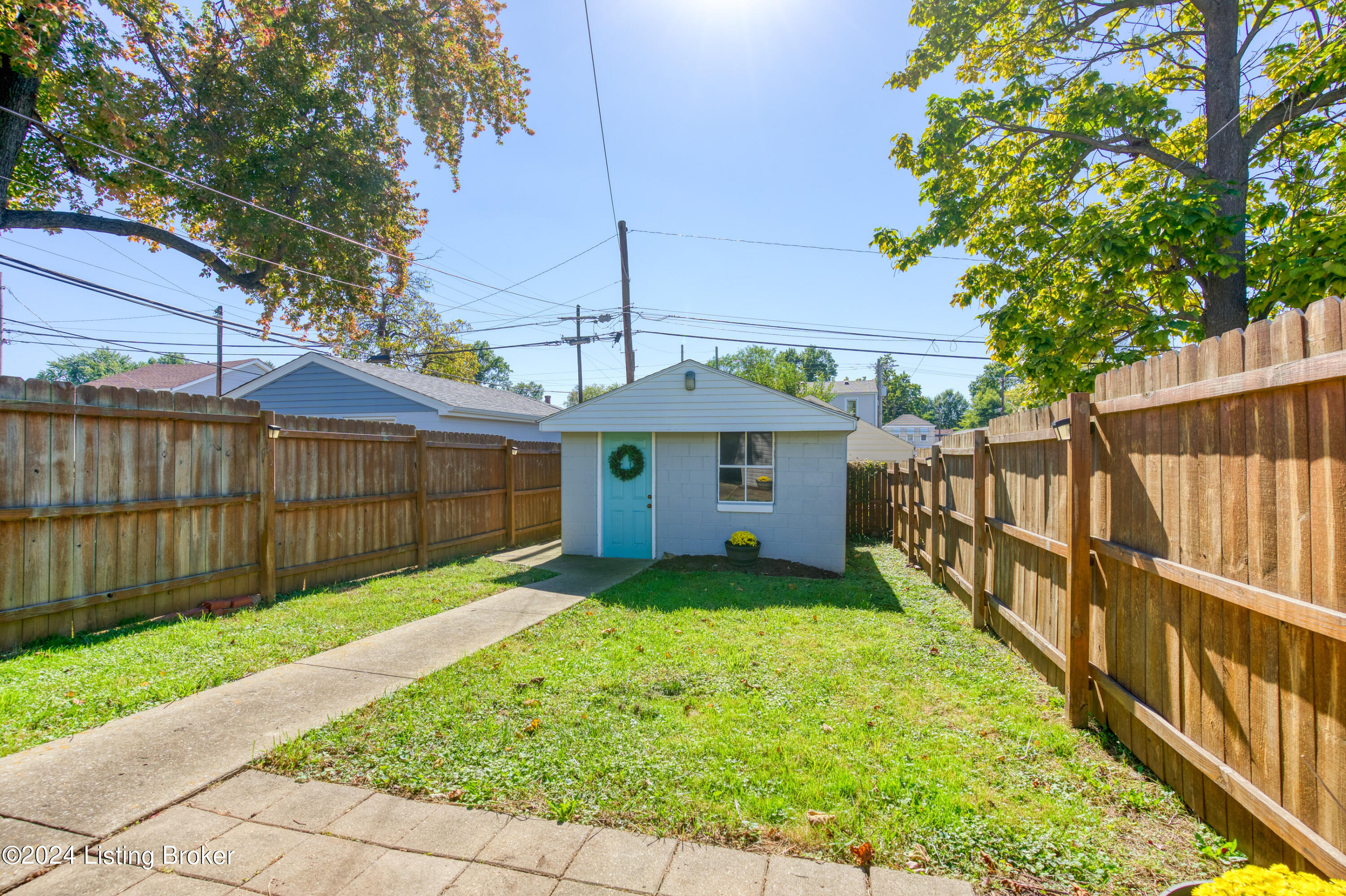 1048 Samuel St
