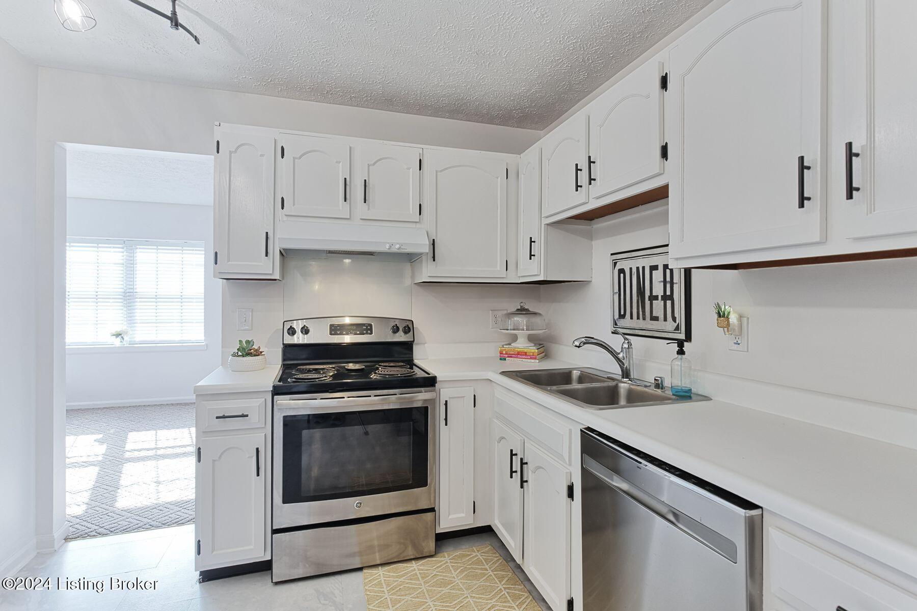 258 El Conquistador Pl