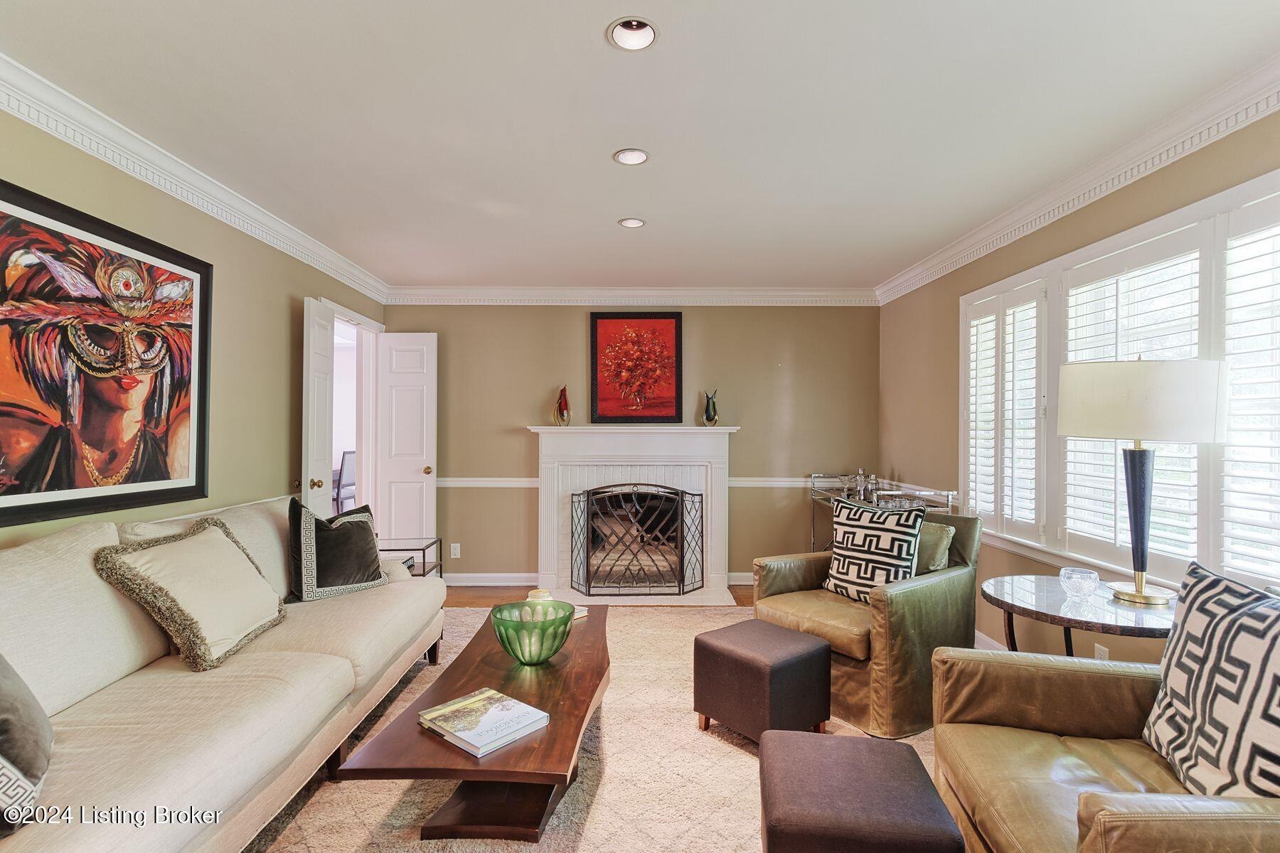701 Shady Ln