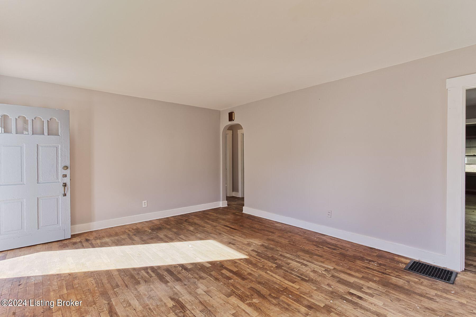 104 Beechwood Ave