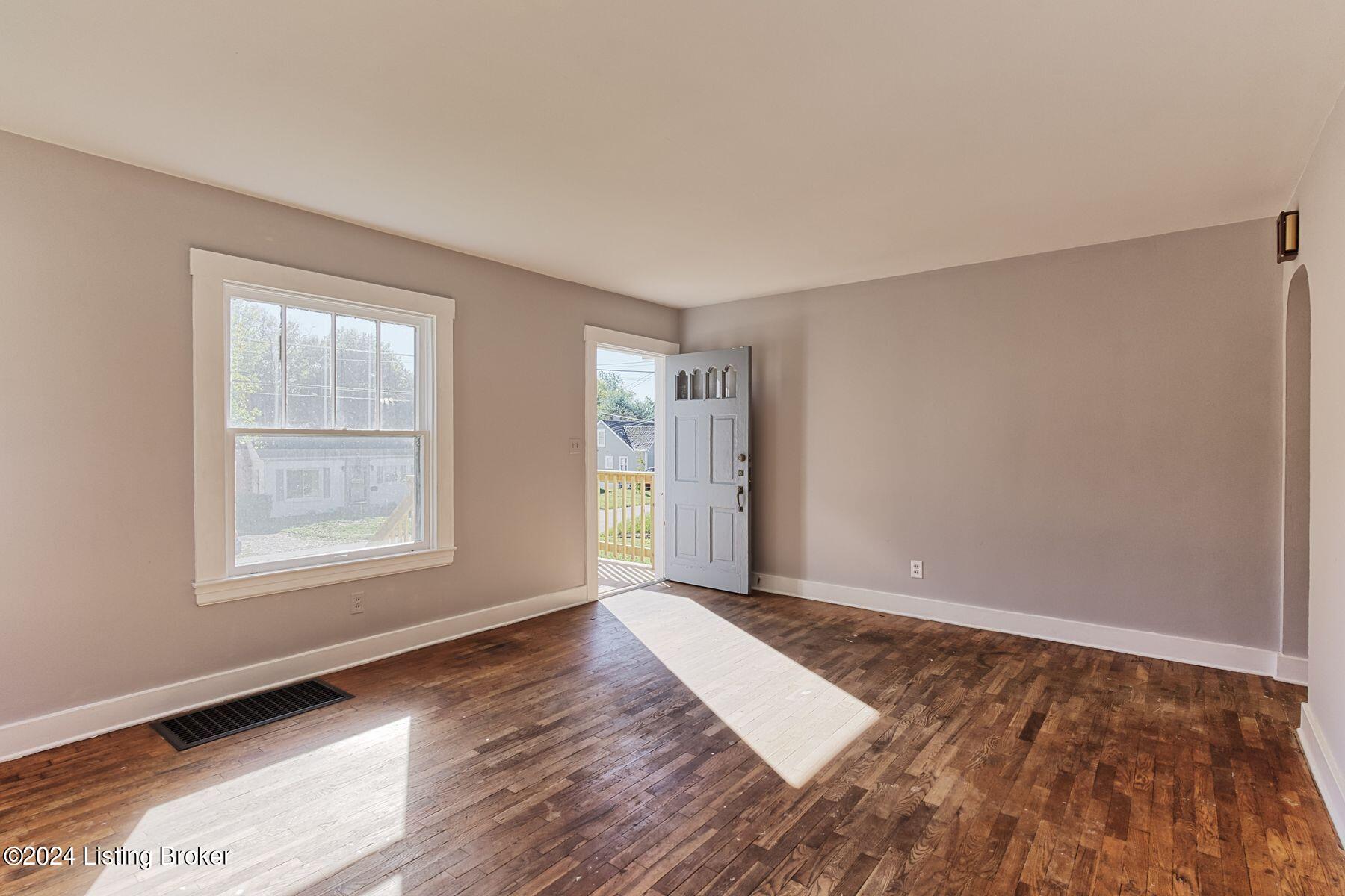 104 Beechwood Ave
