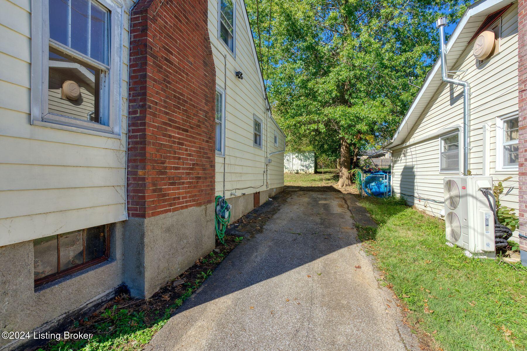 104 Beechwood Ave