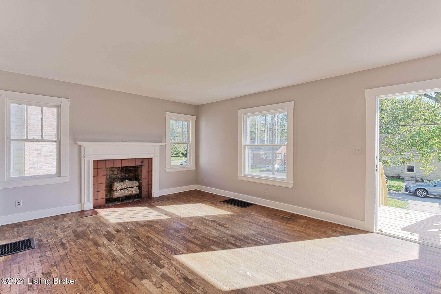 104 Beechwood Ave
