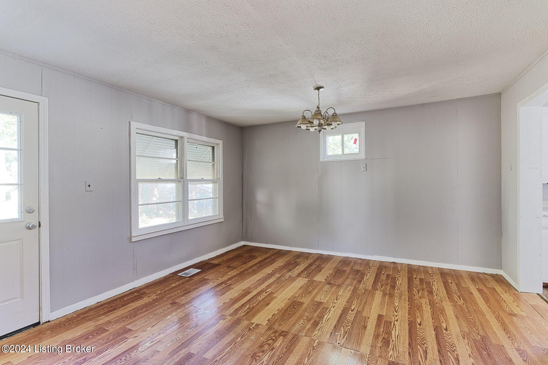 104 Beechwood Ave