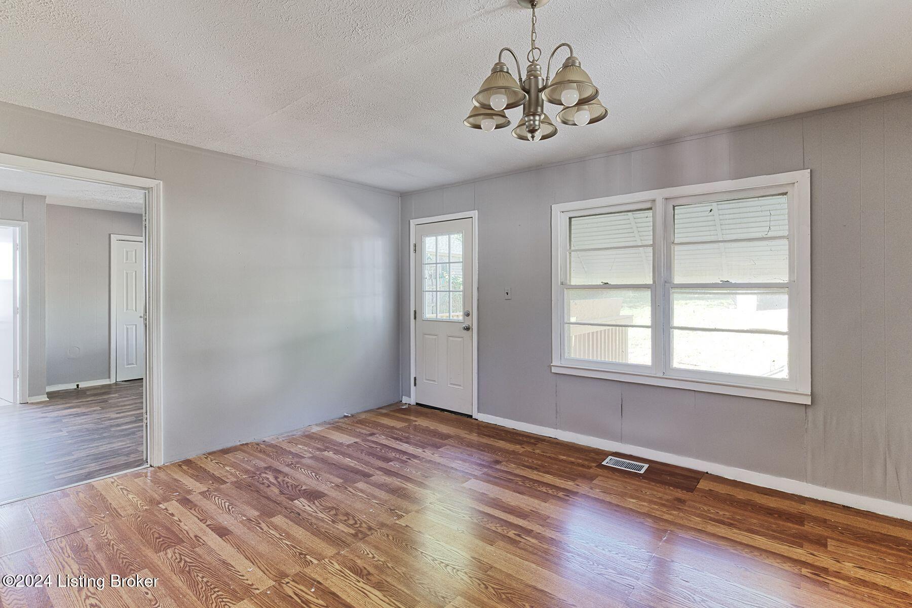 104 Beechwood Ave