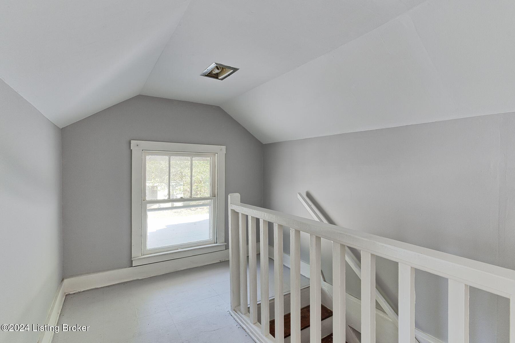 104 Beechwood Ave