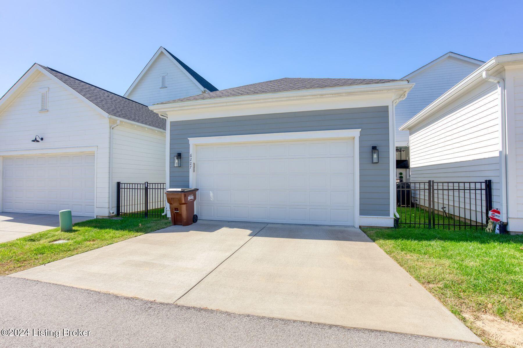 6227 Mistflower Cir