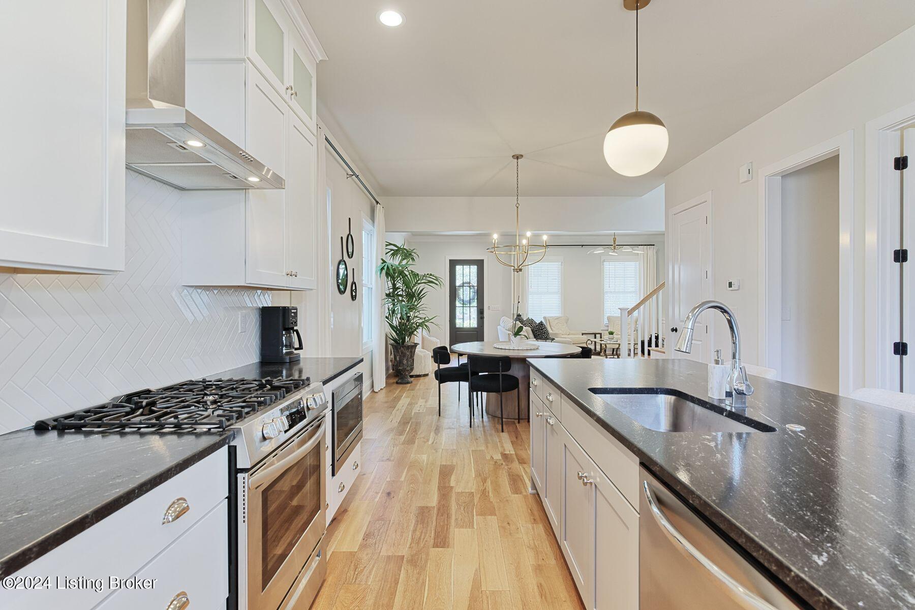 6227 Mistflower Cir