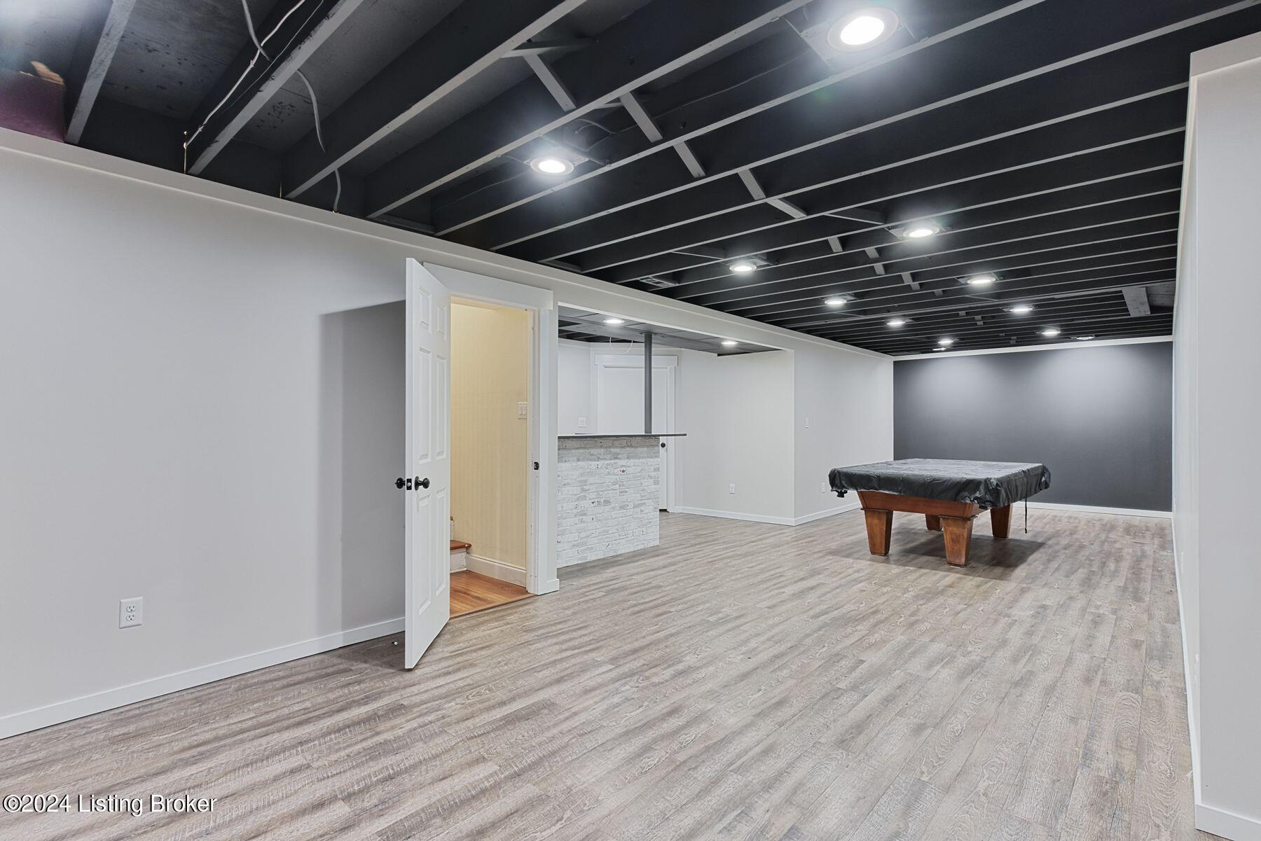 3523 Kirby Ln