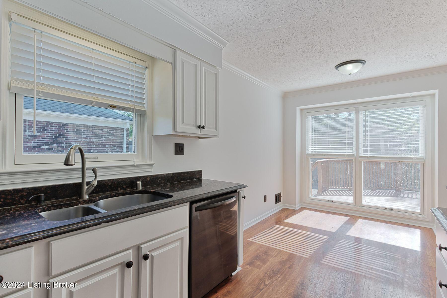 3523 Kirby Ln