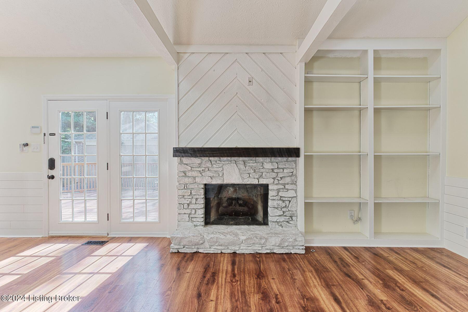 3523 Kirby Ln