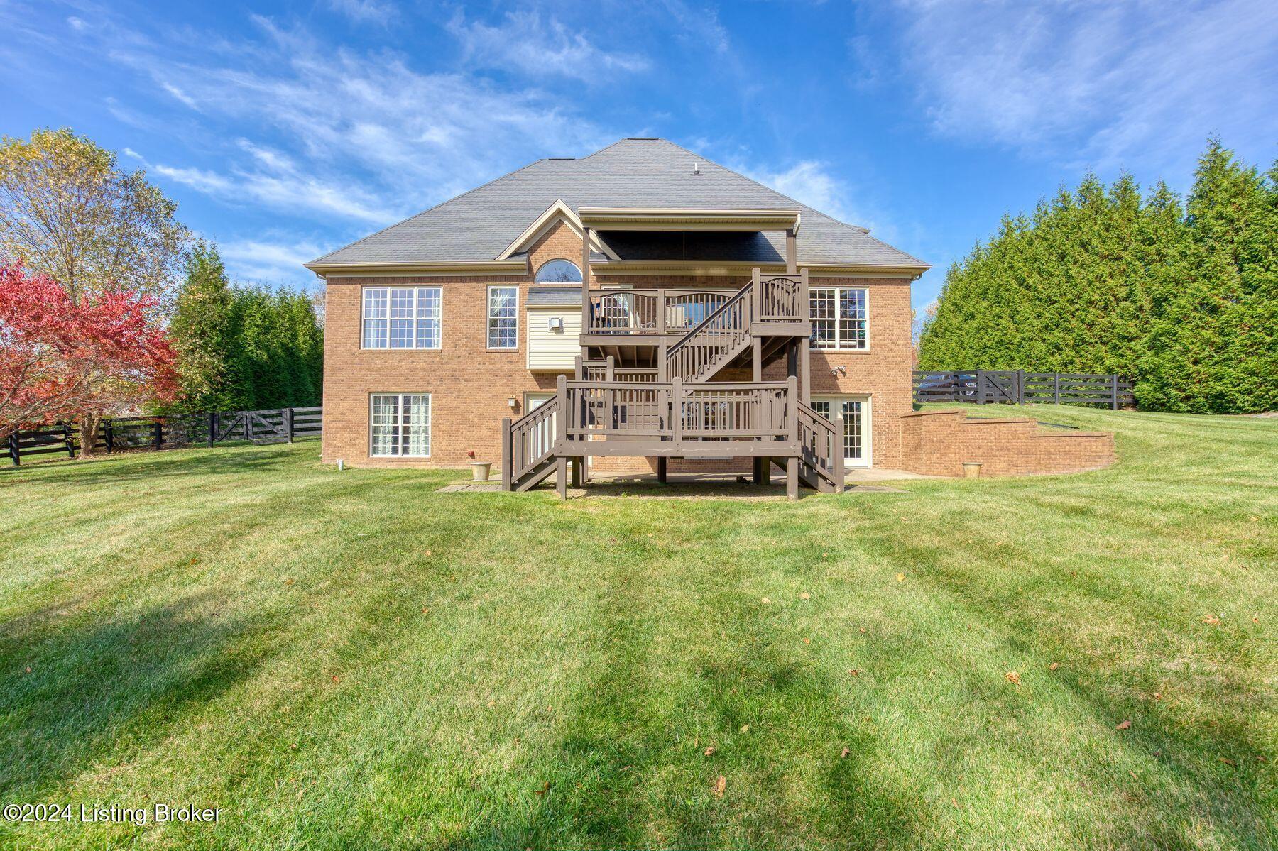 4045 Ballard Woods Dr