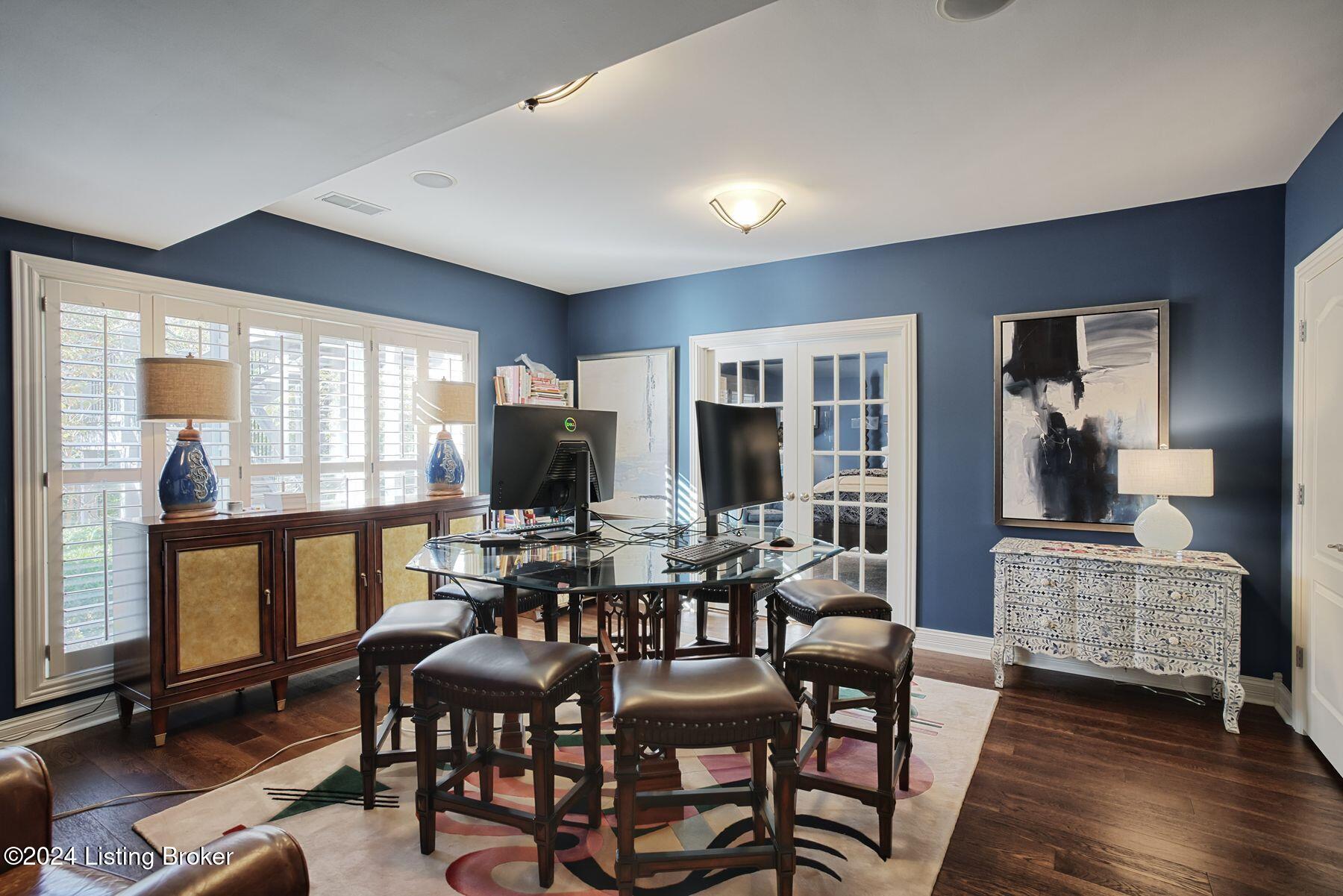3230 Ridge Brook Cir