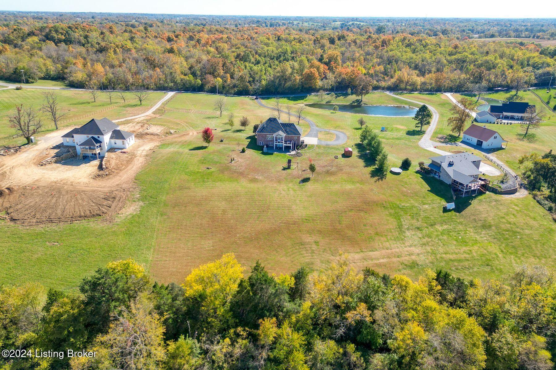3698 Veechdale Rd
