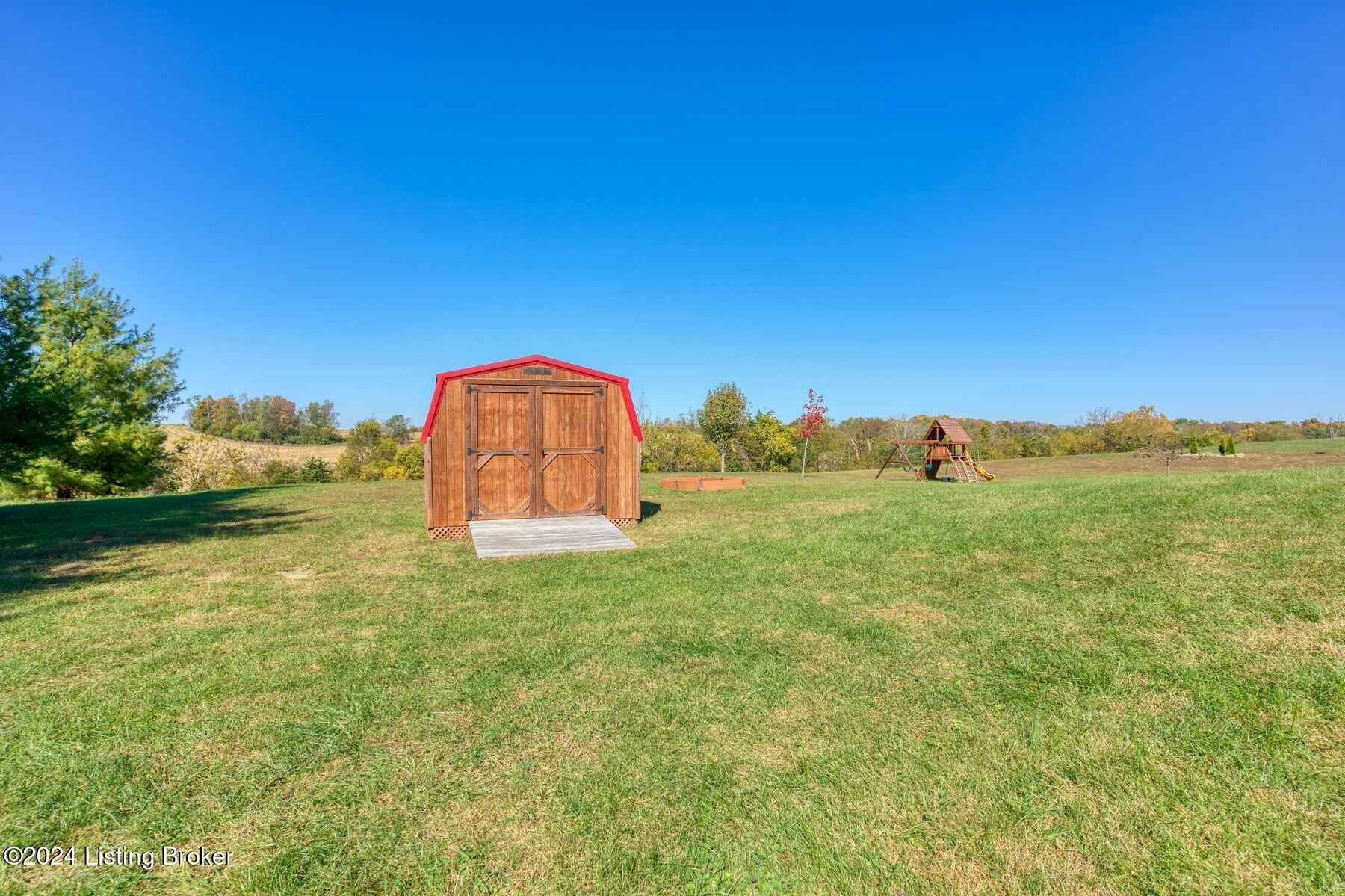 3698 Veechdale Rd
