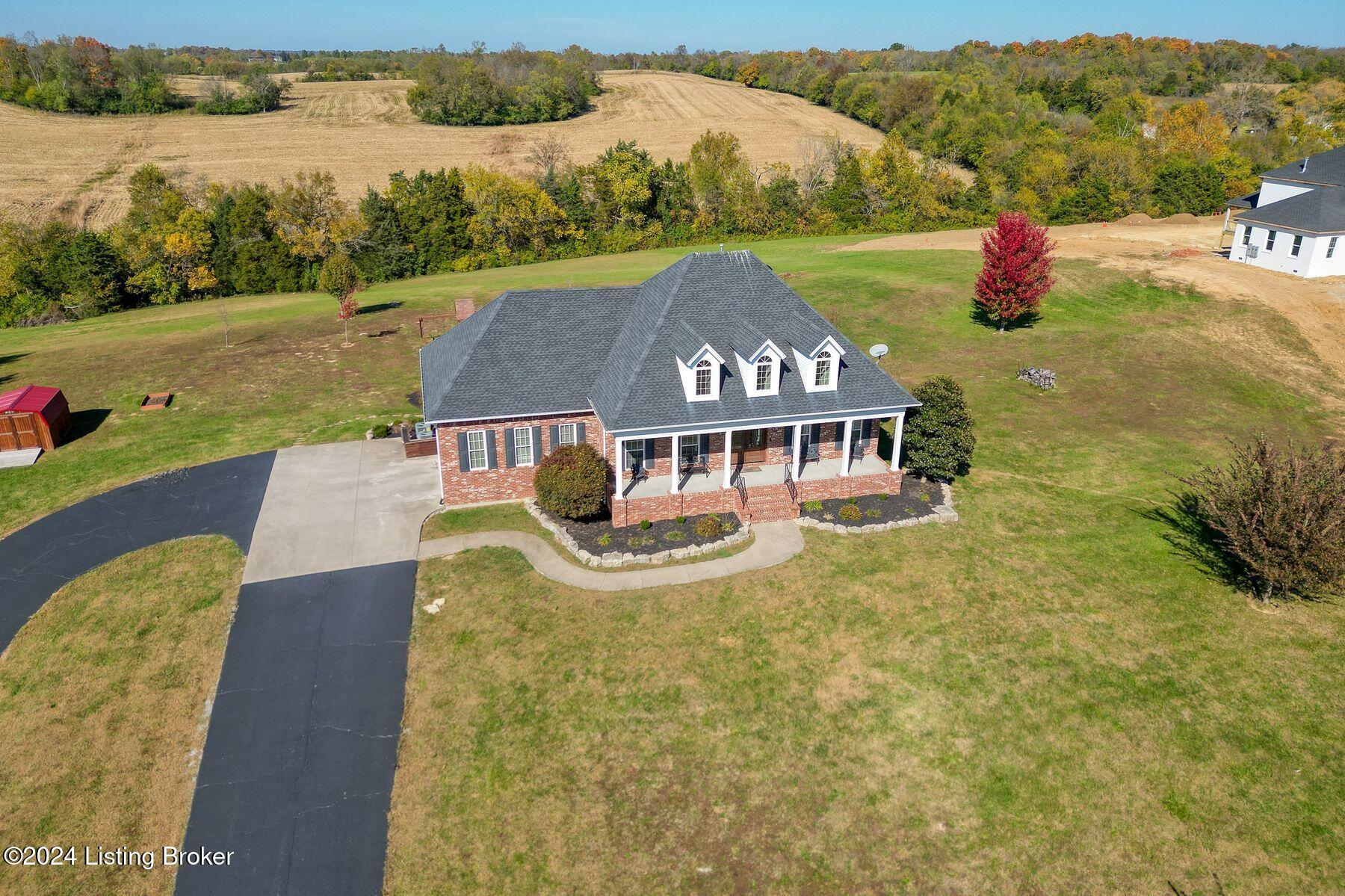 3698 Veechdale Rd