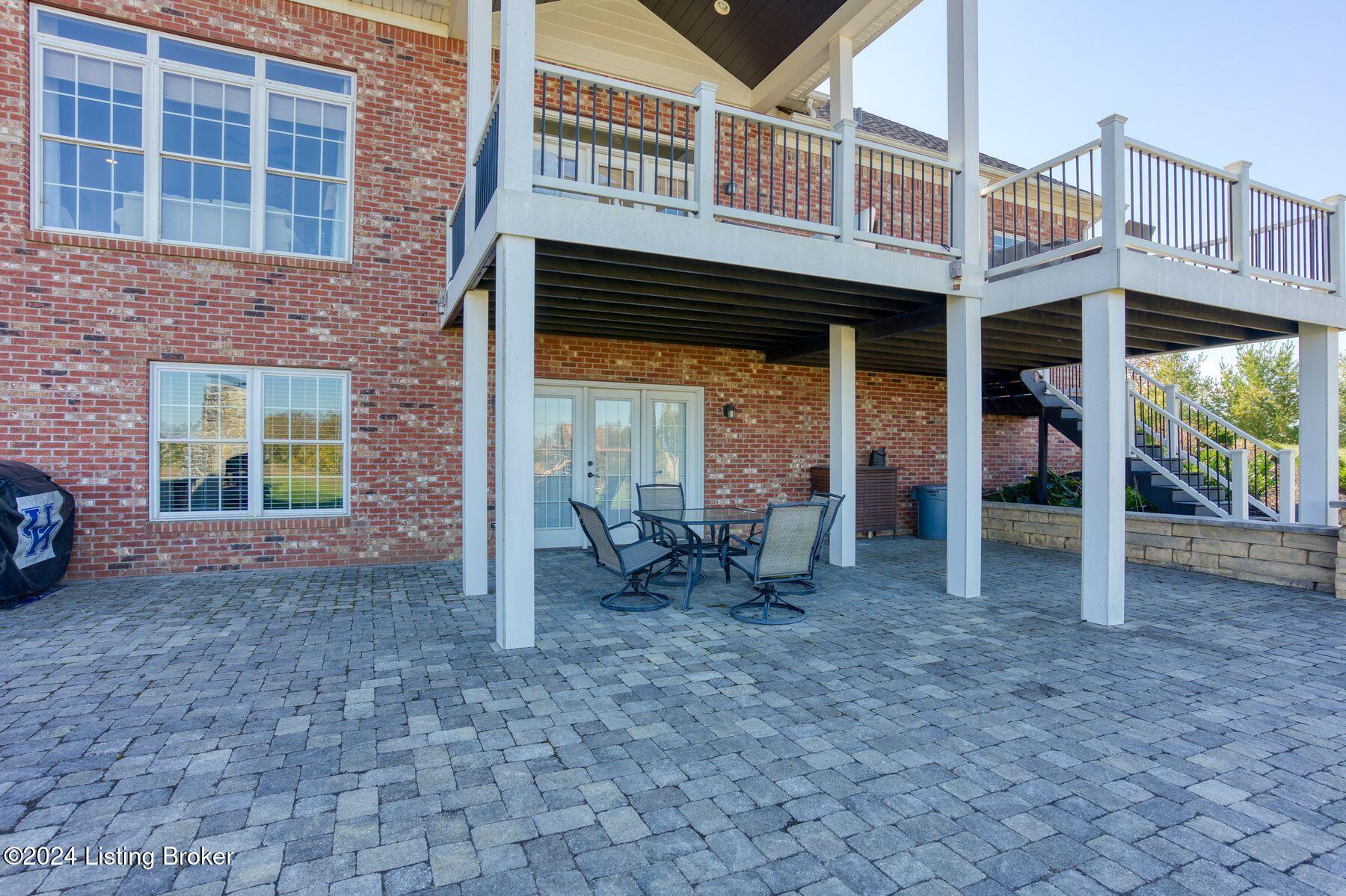 3698 Veechdale Rd