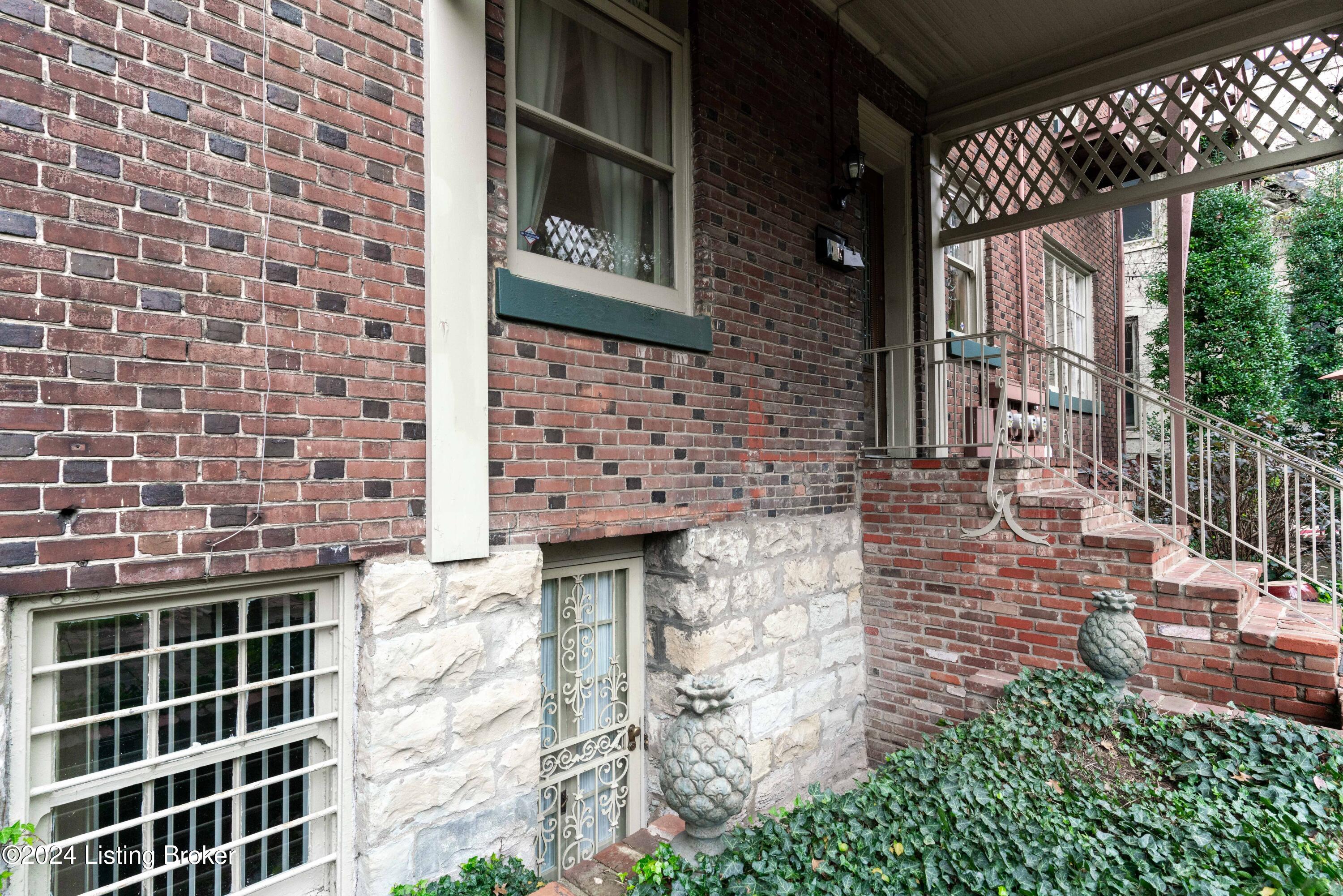 1432 Saint James Ct