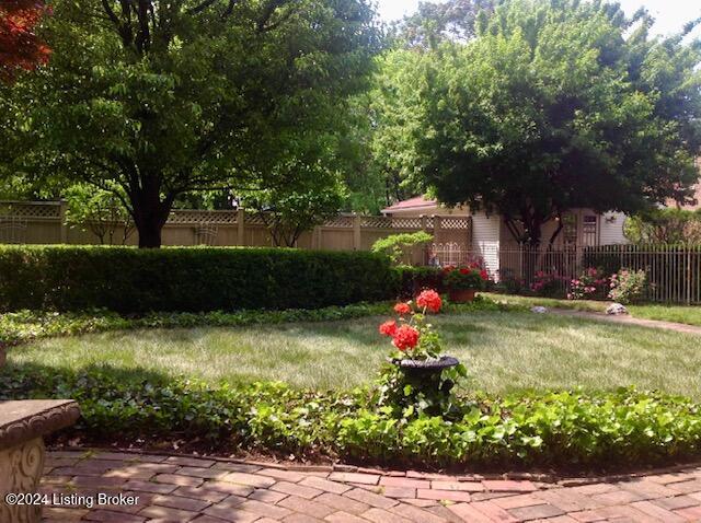 1432 Saint James Ct