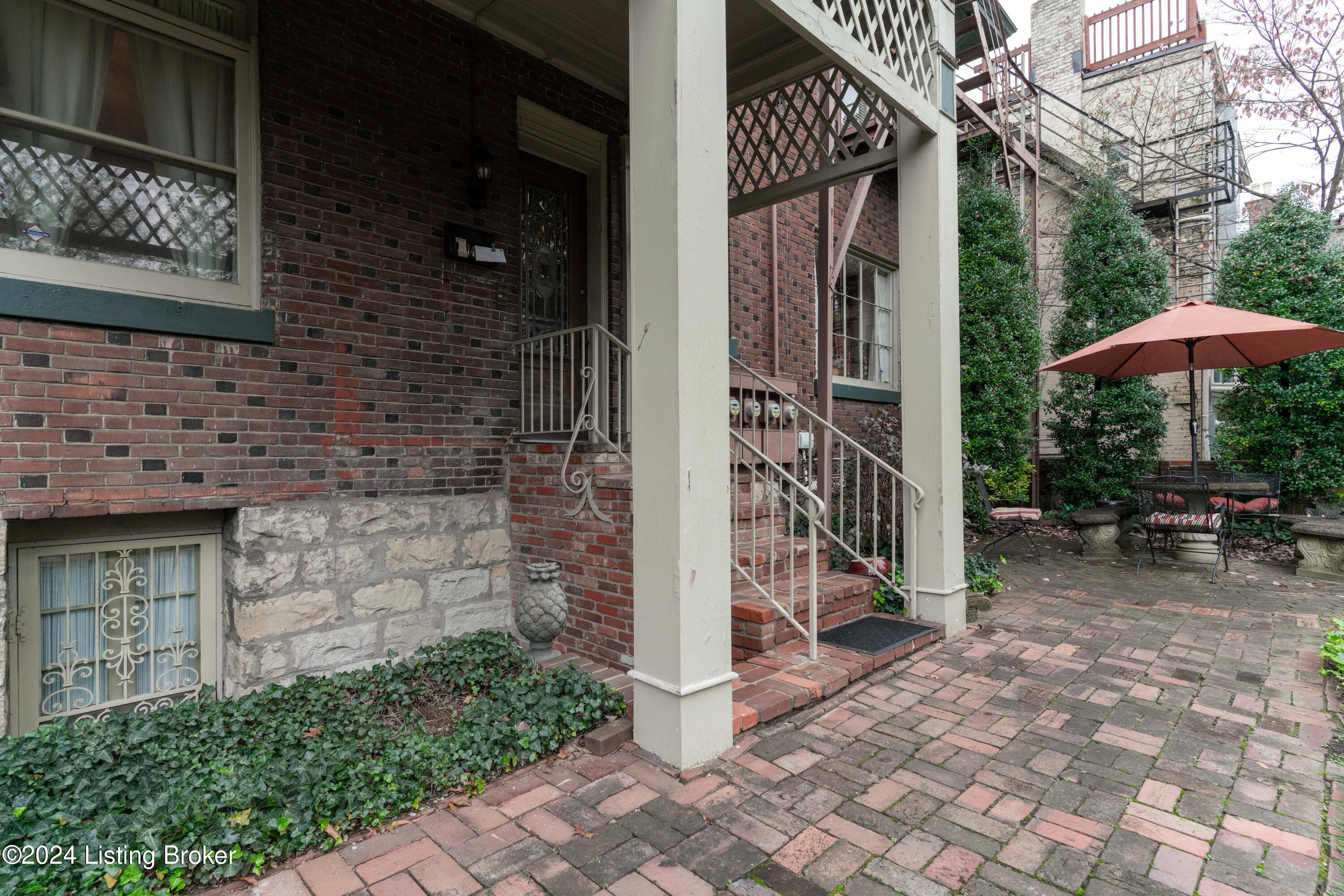 1432 Saint James Ct