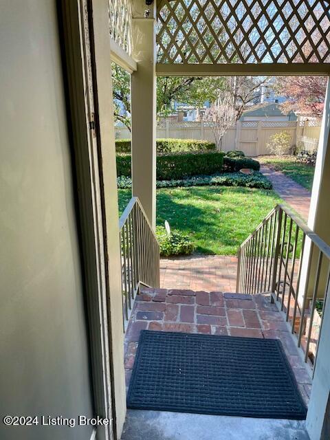 1432 Saint James Ct