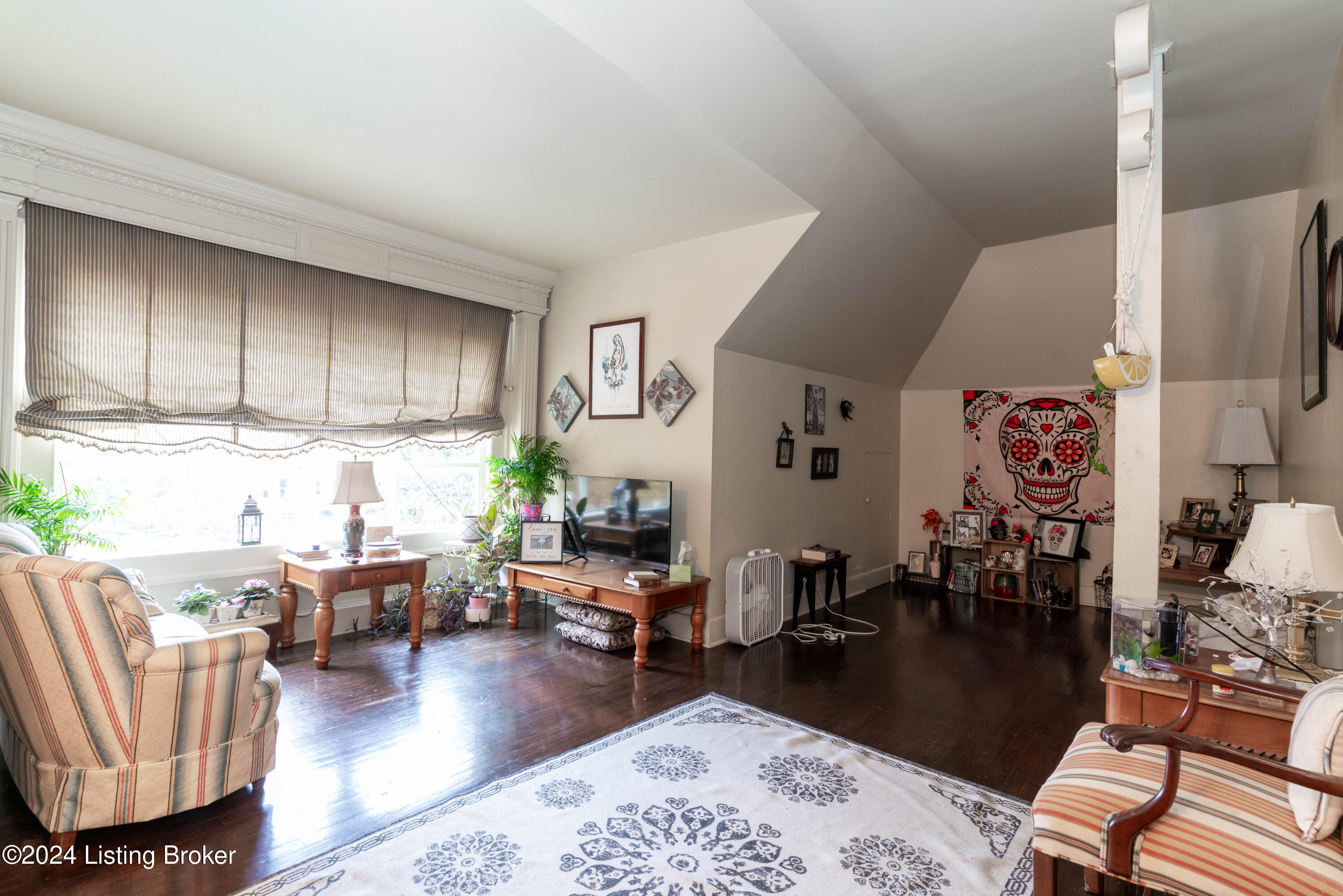 1432 Saint James Ct