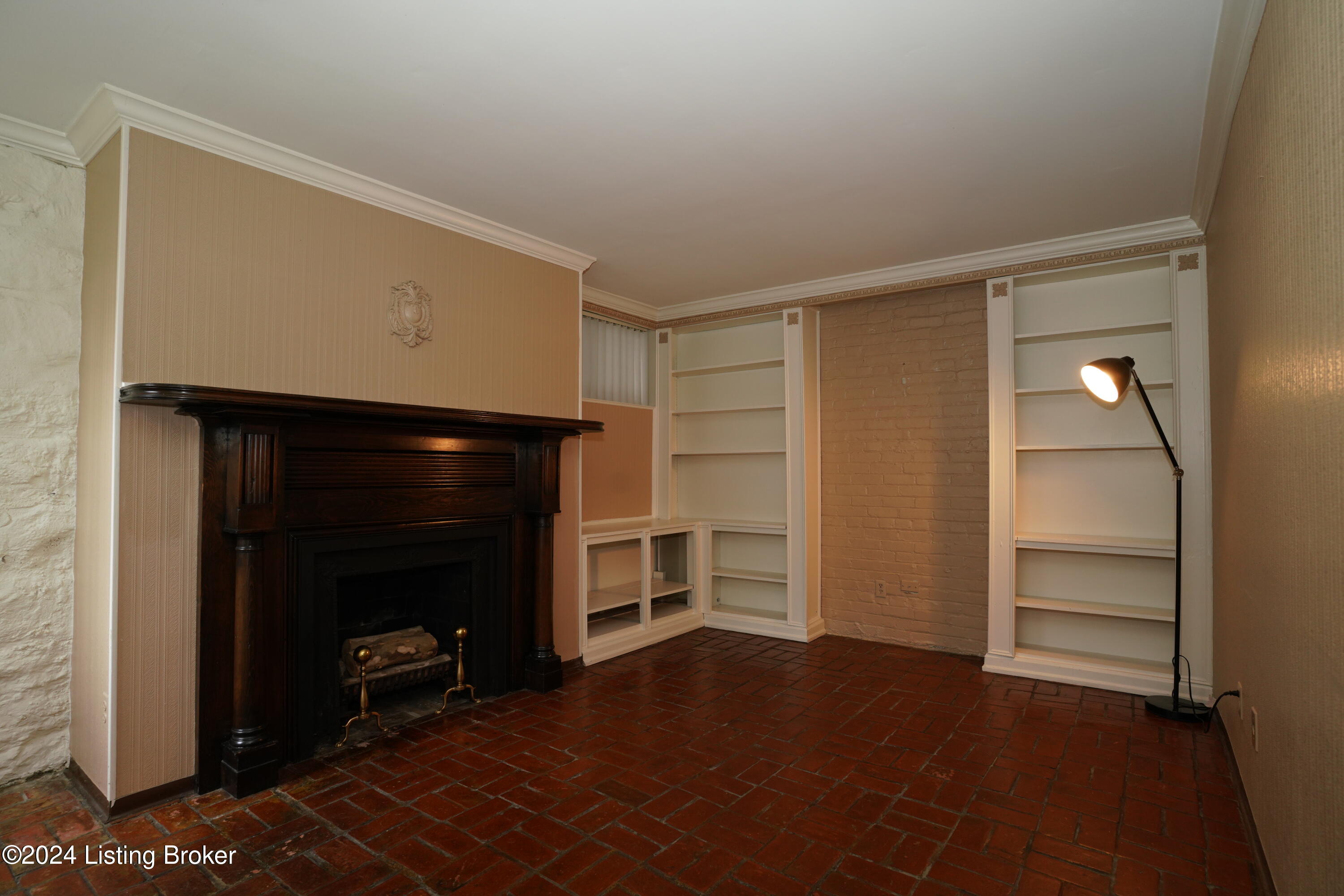 1432 Saint James Ct
