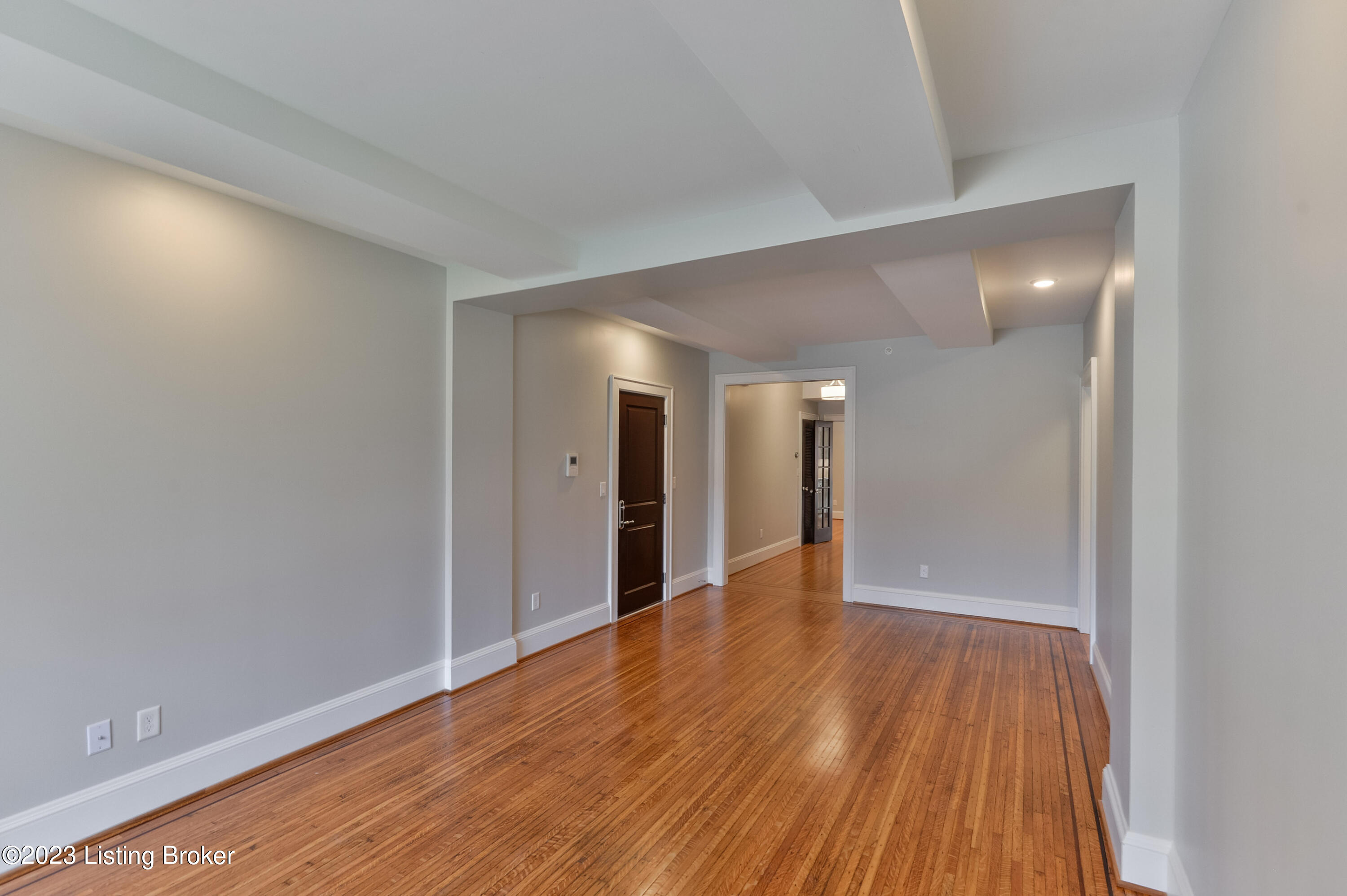 1411 Willow Ave, 1