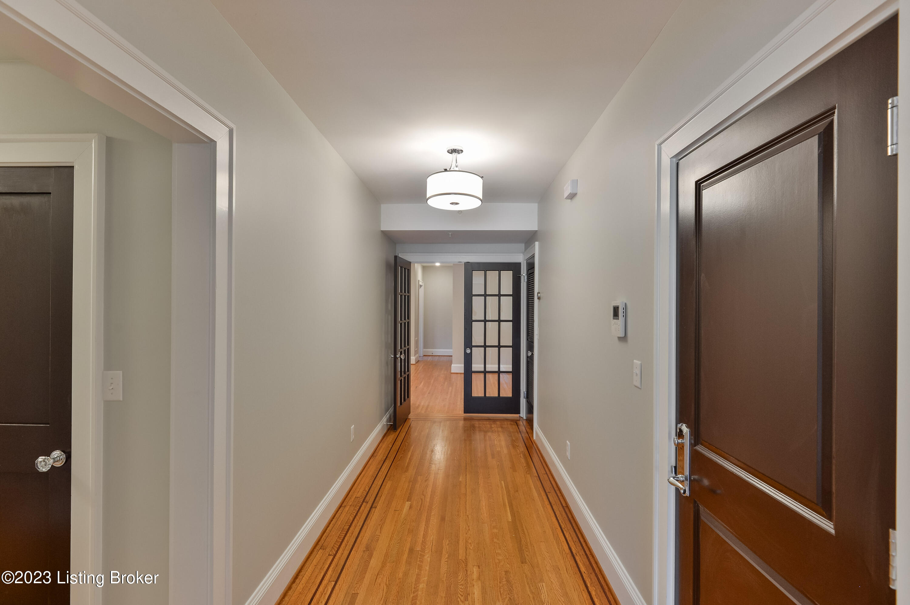 1411 Willow Ave, 1