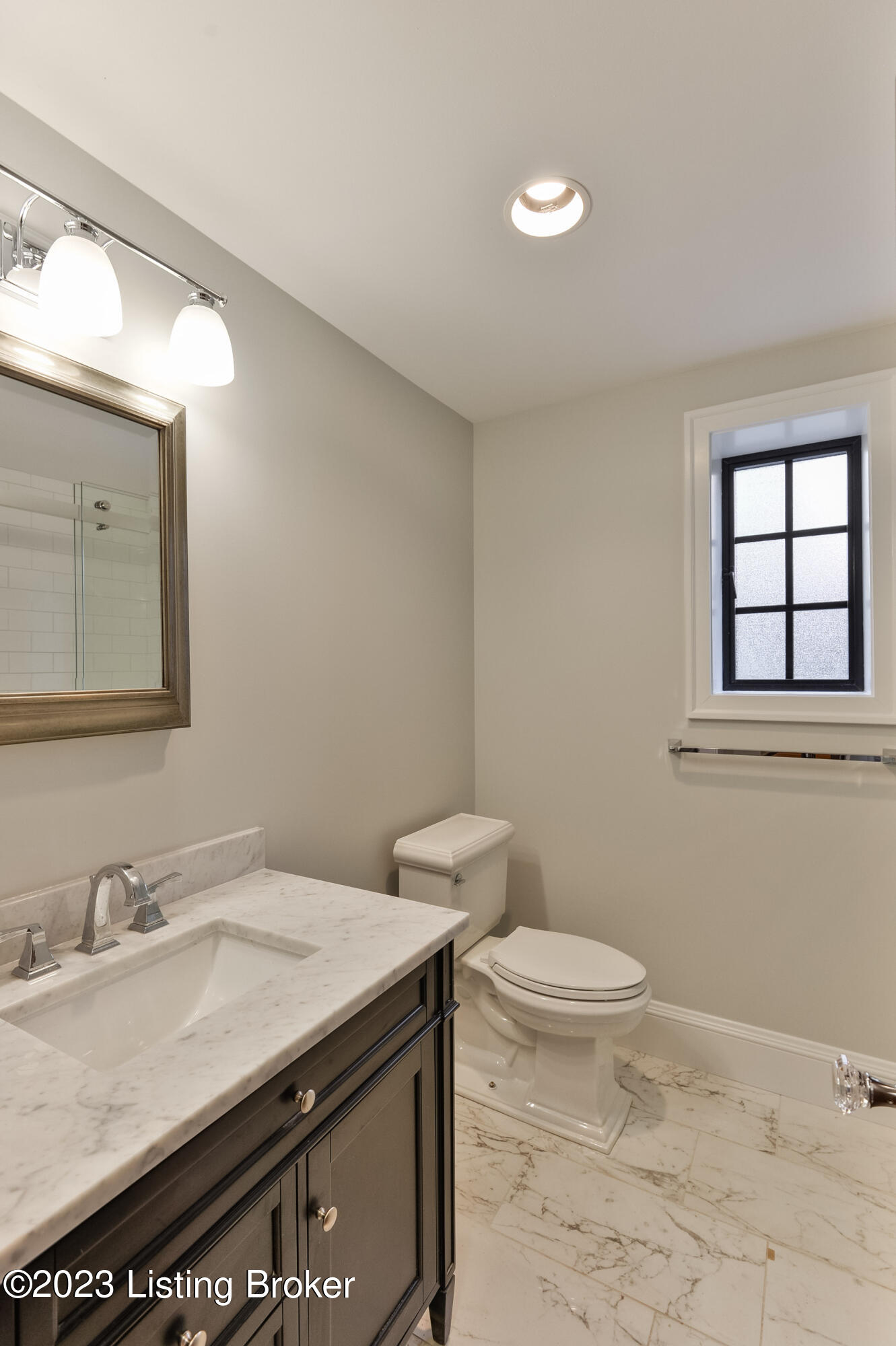1411 Willow Ave, 1