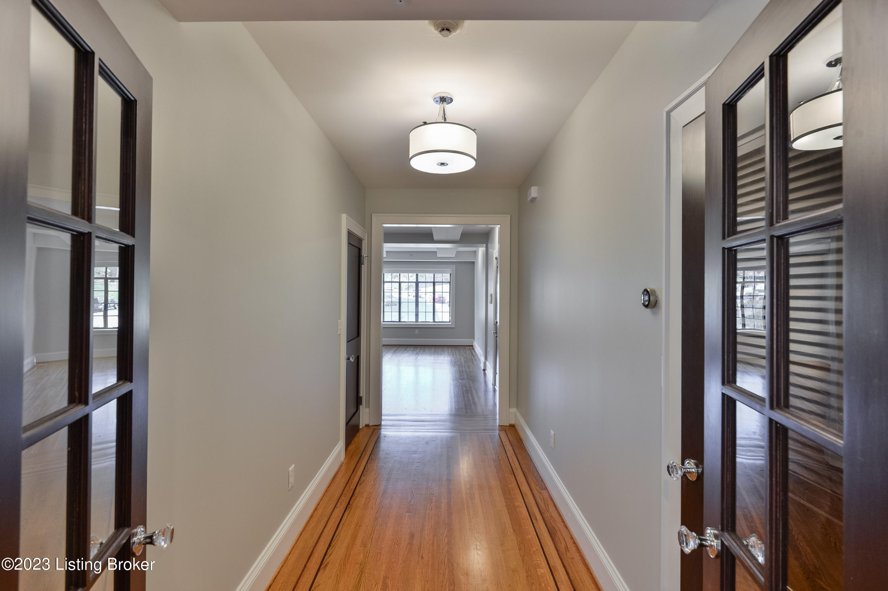 1411 Willow Ave, 1