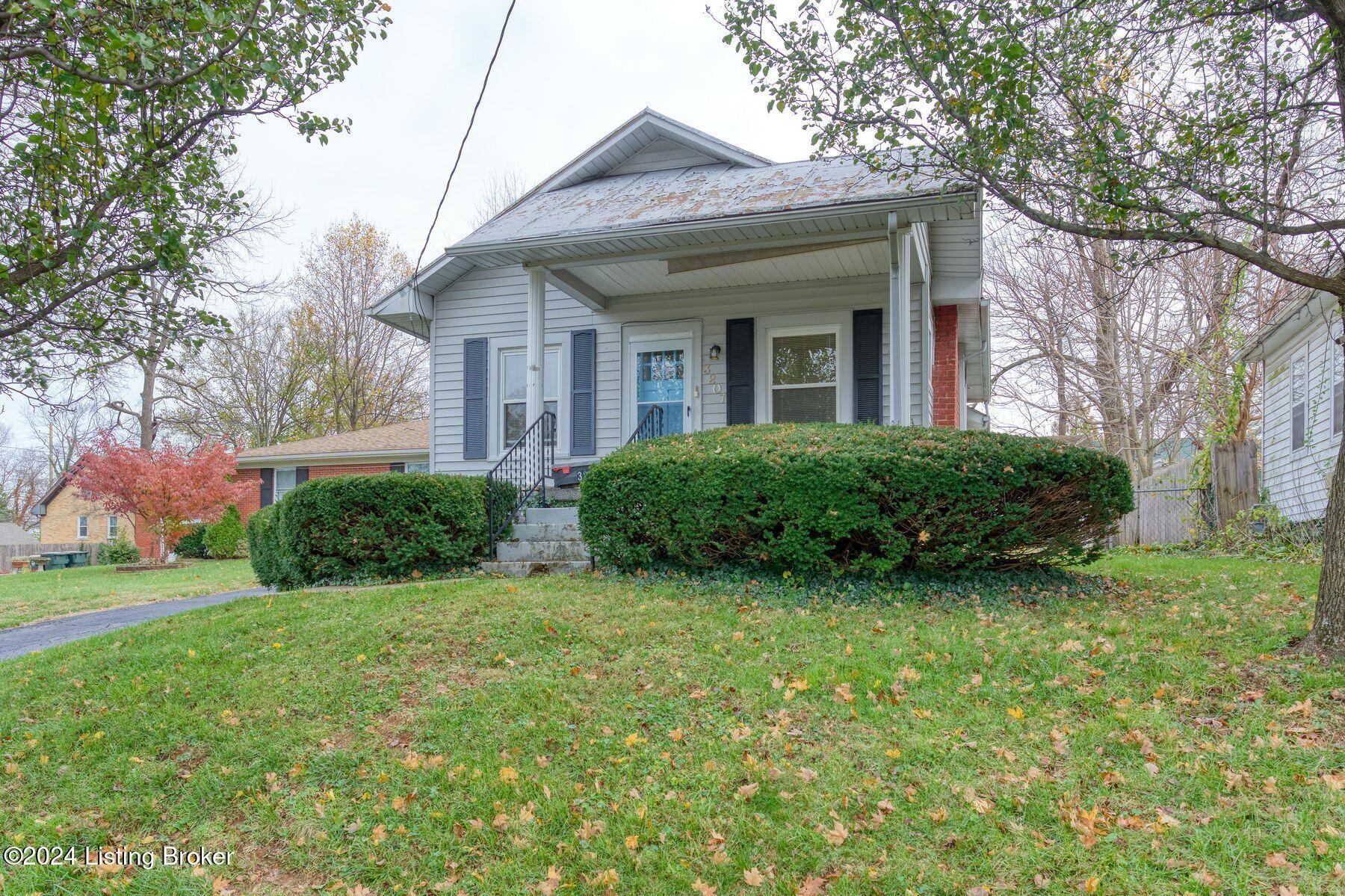3207 Maple Rd