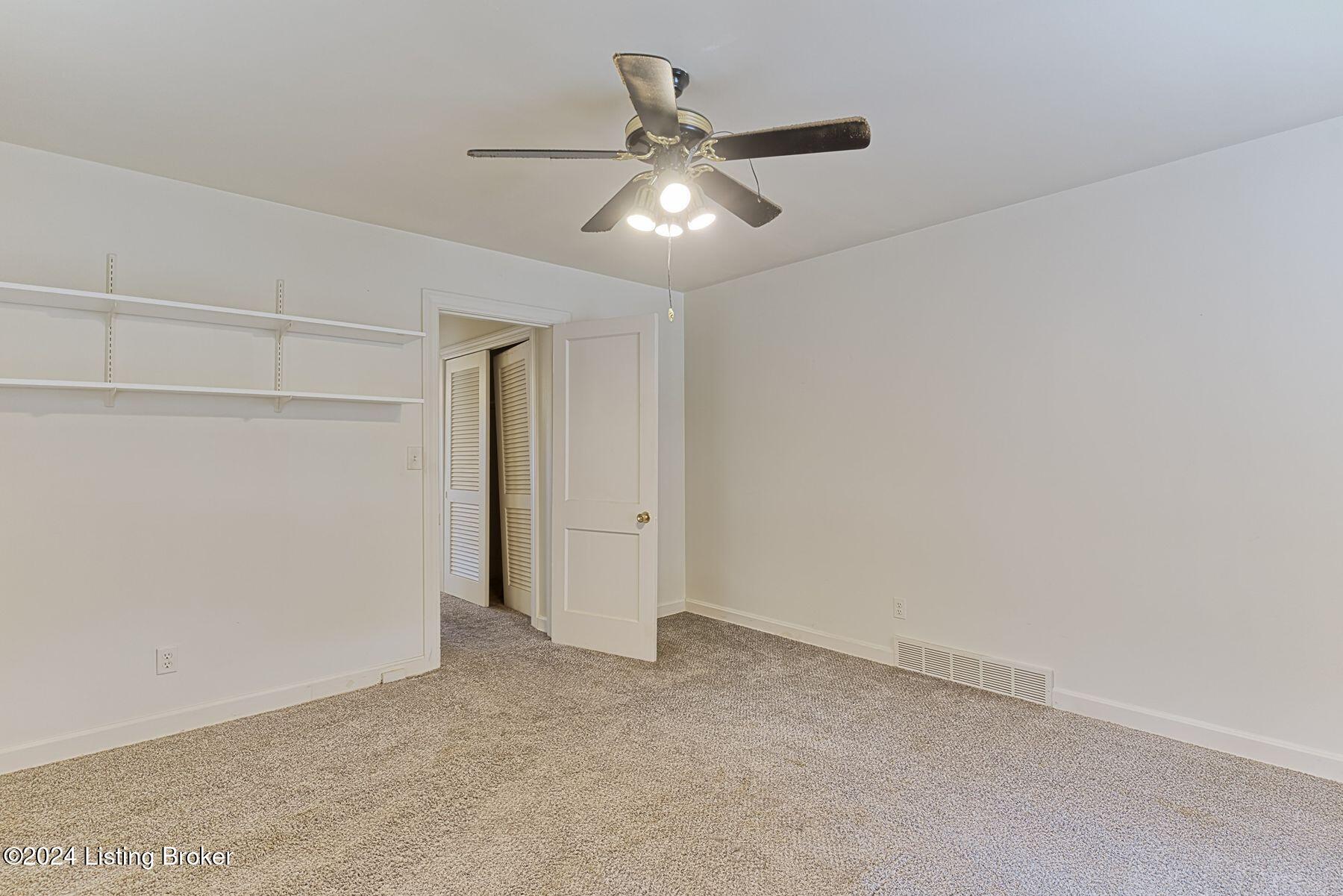 3207 Maple Rd