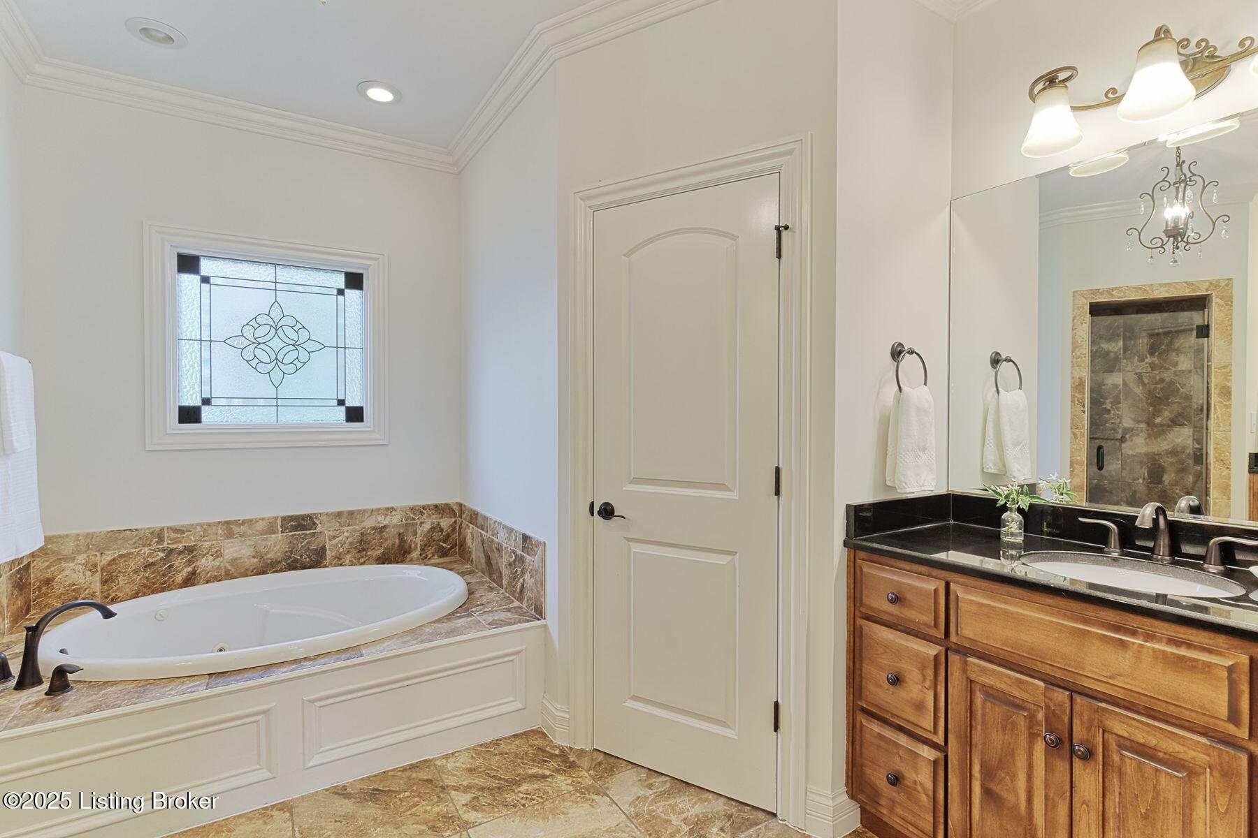 13303 Hampton Cir