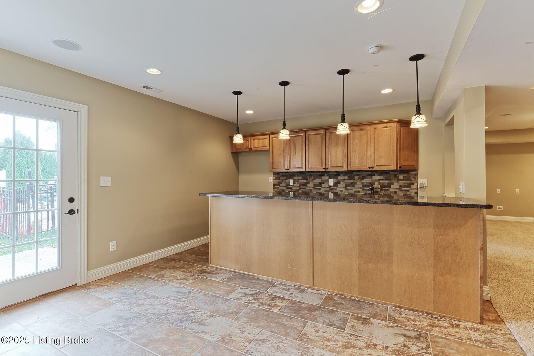 13303 Hampton Cir