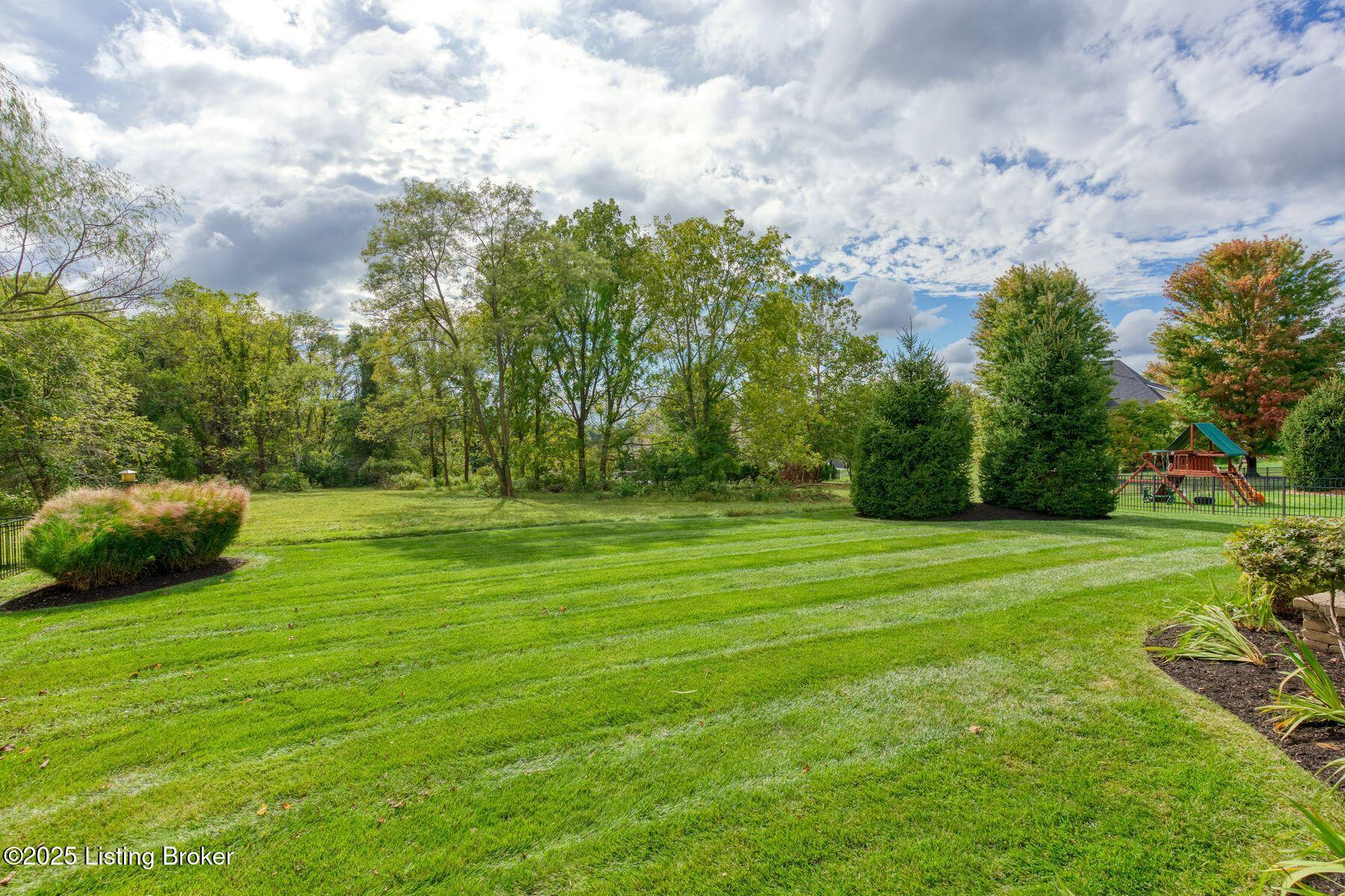 13303 Hampton Cir