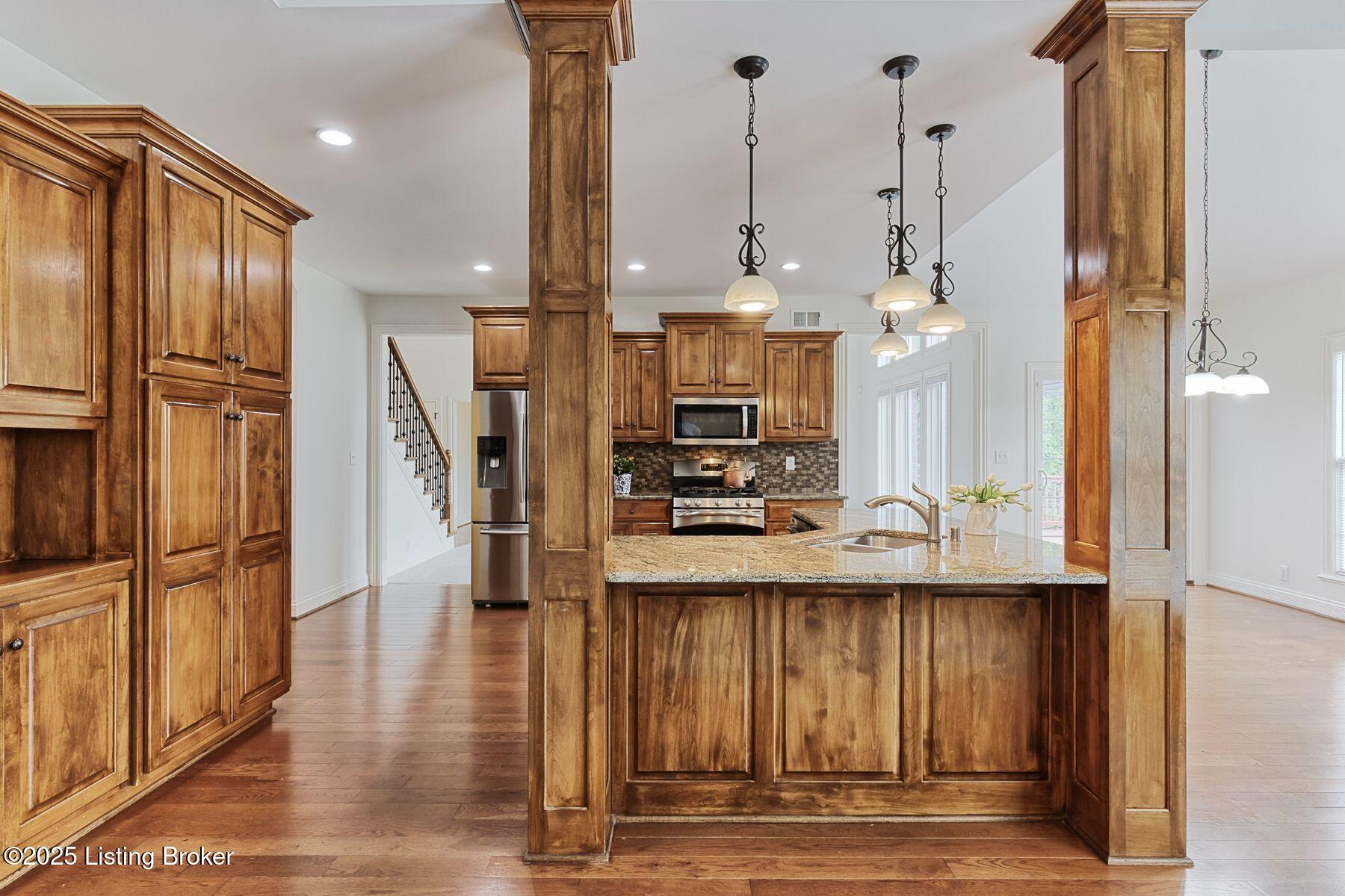 13303 Hampton Cir