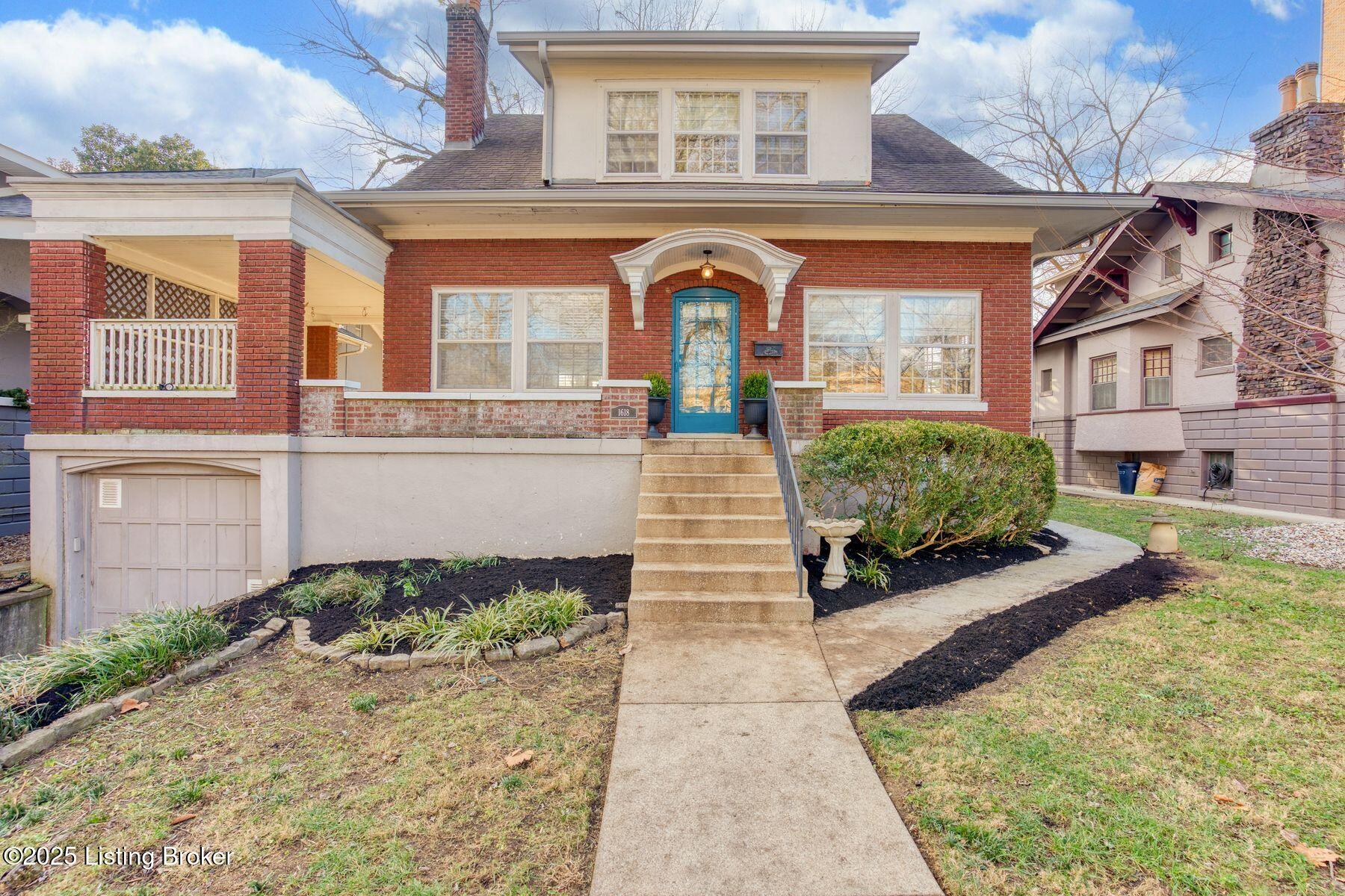 1618 Cowling Ave