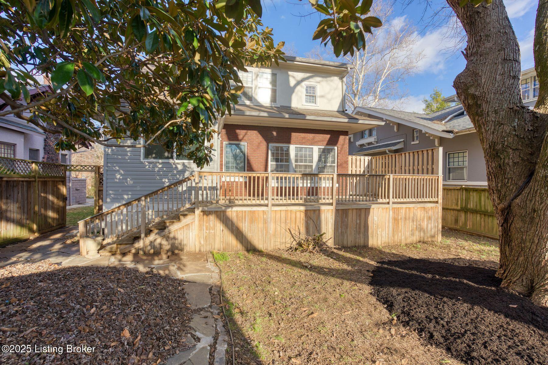 1618 Cowling Ave