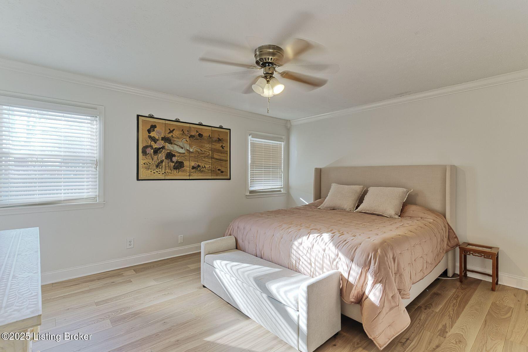 320 Brentford Ct