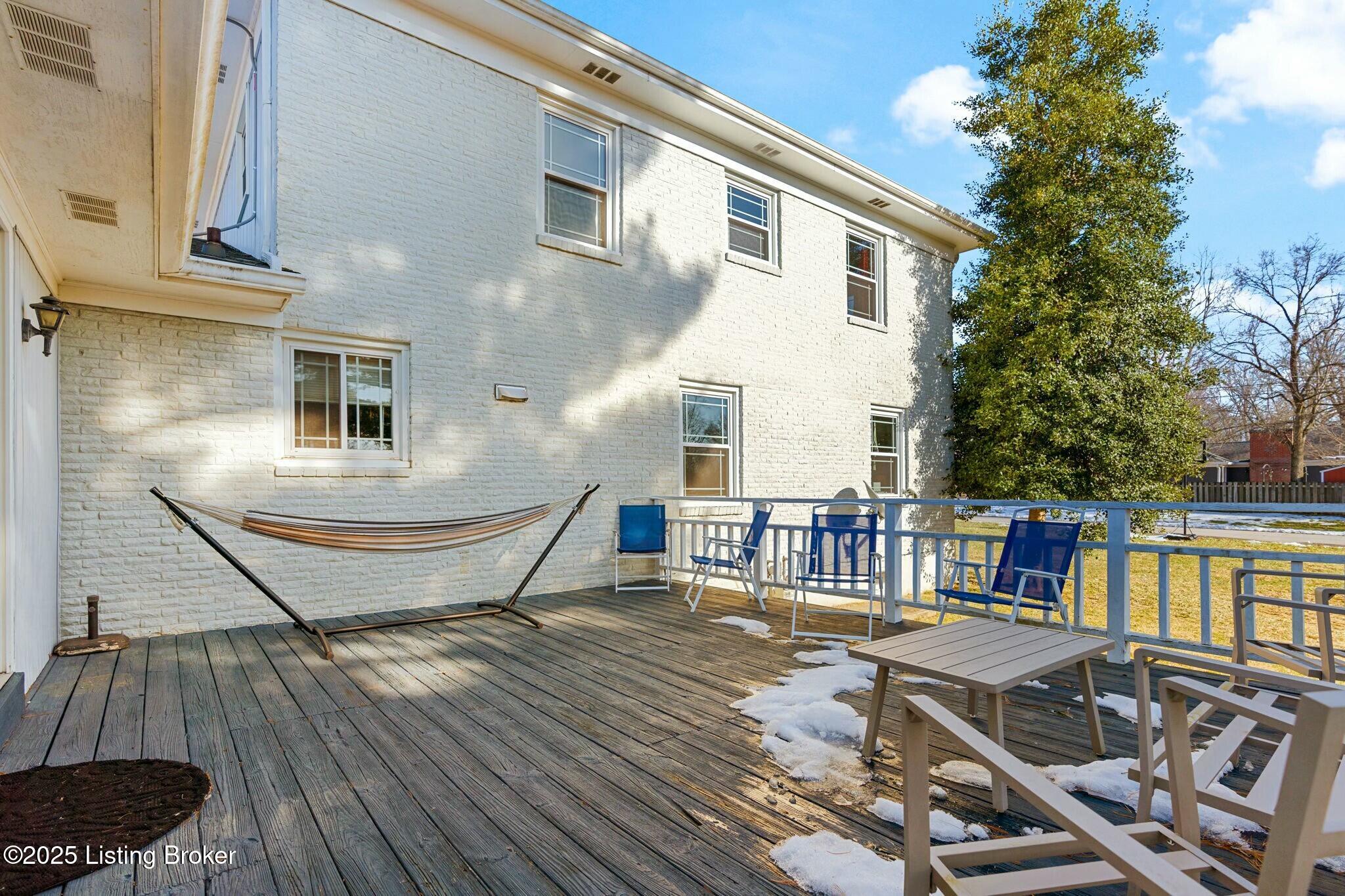 2600 Colonel Dr