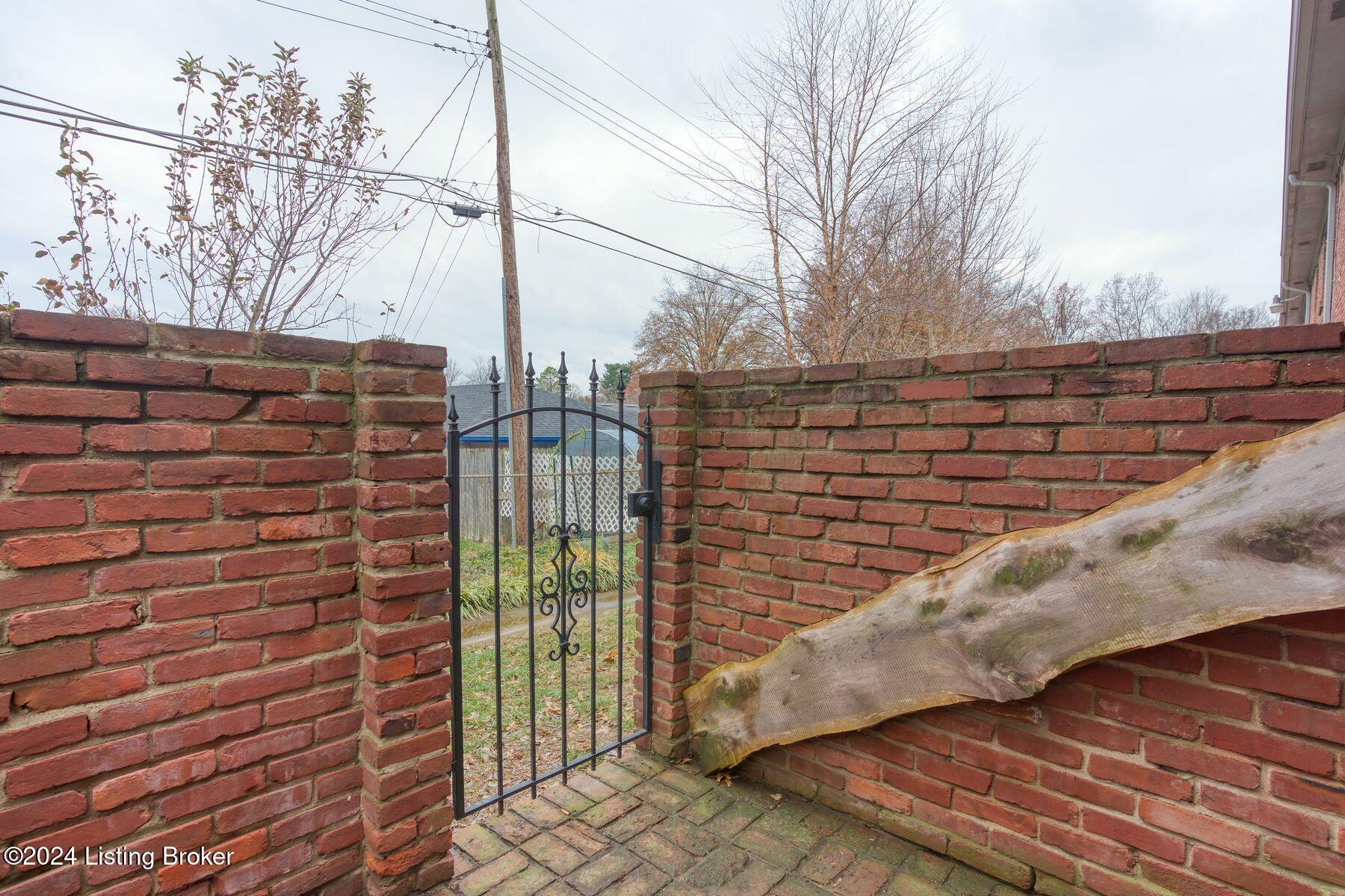 1924 Goldsmith Ln 13